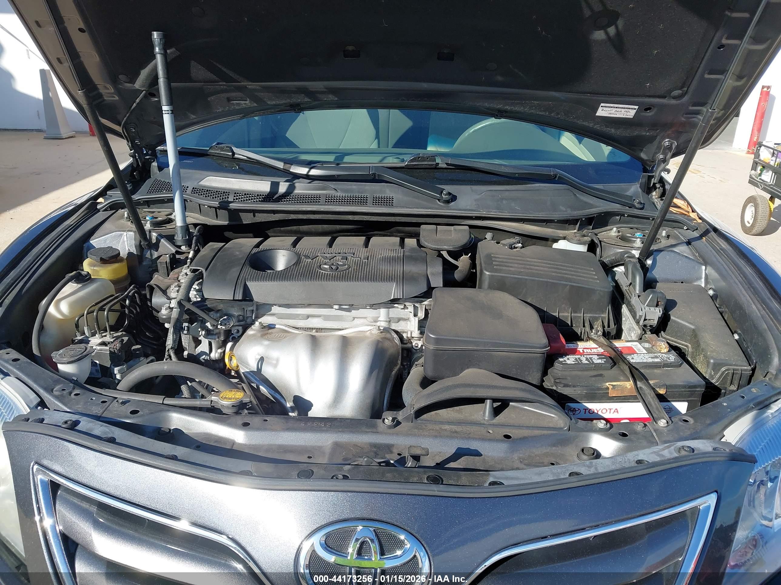 TOYOTA CAMRY image 10