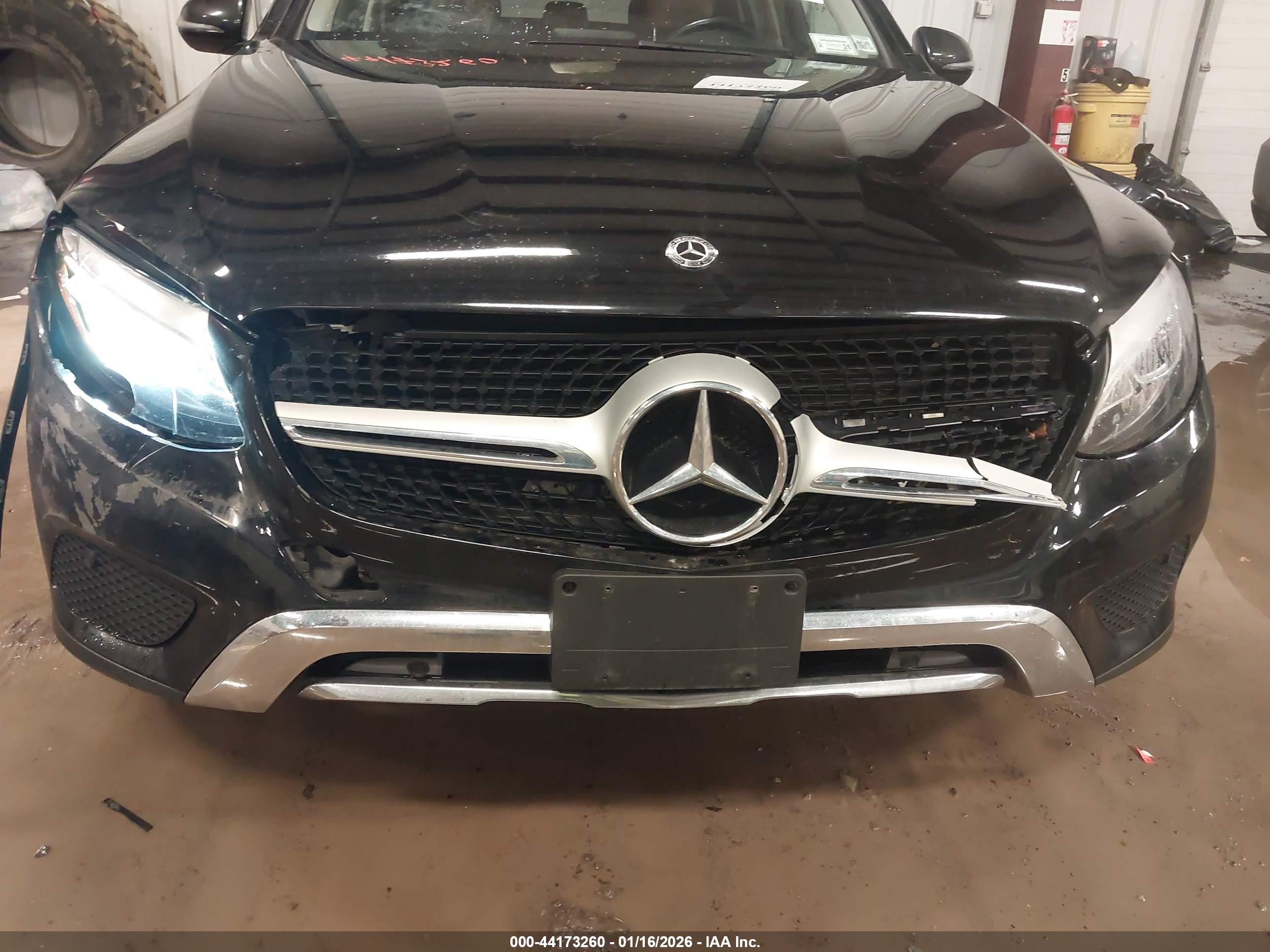 MERCEDES-BENZ GLC image 6