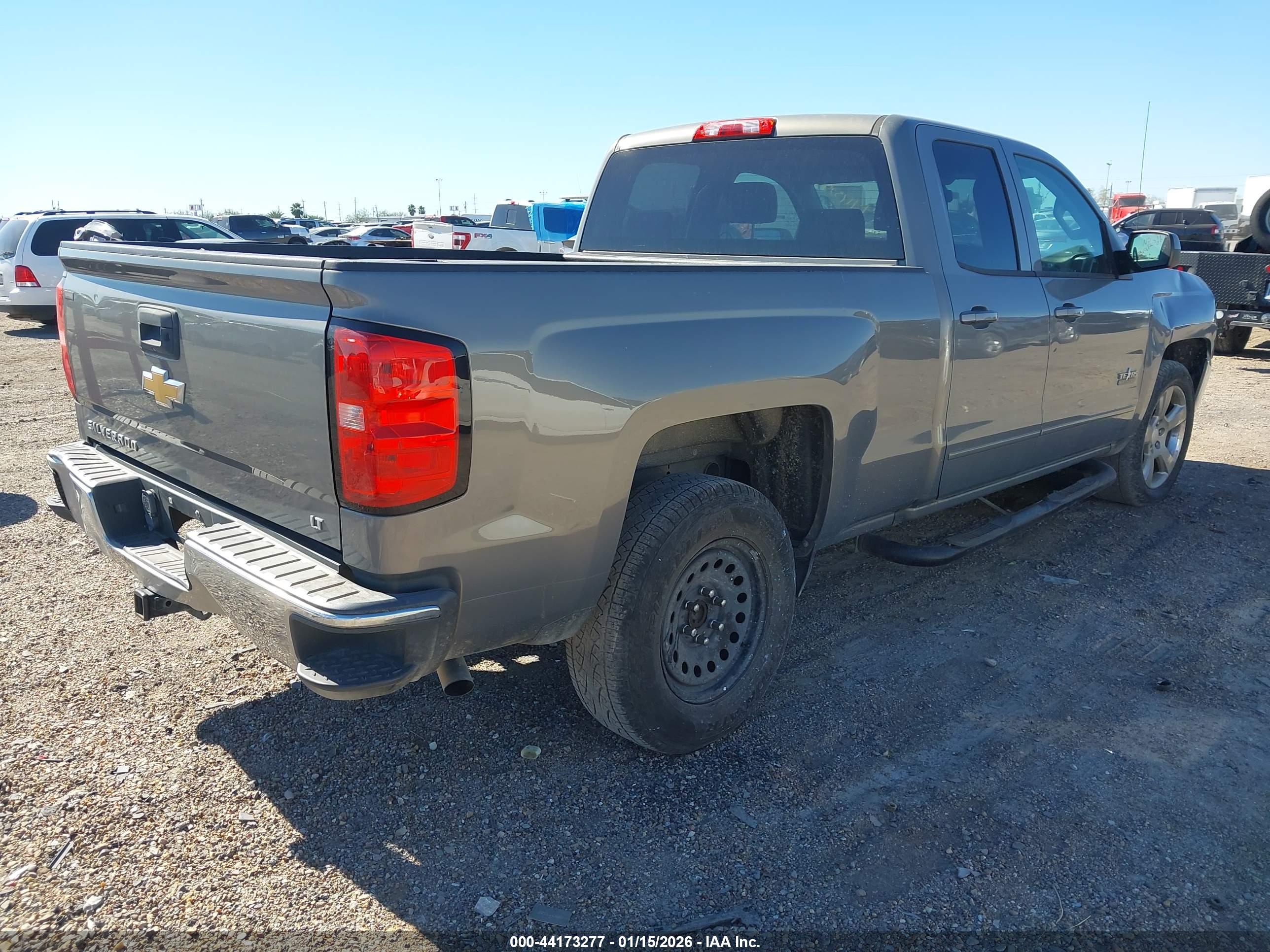 CHEVROLET SILVERADO image 4