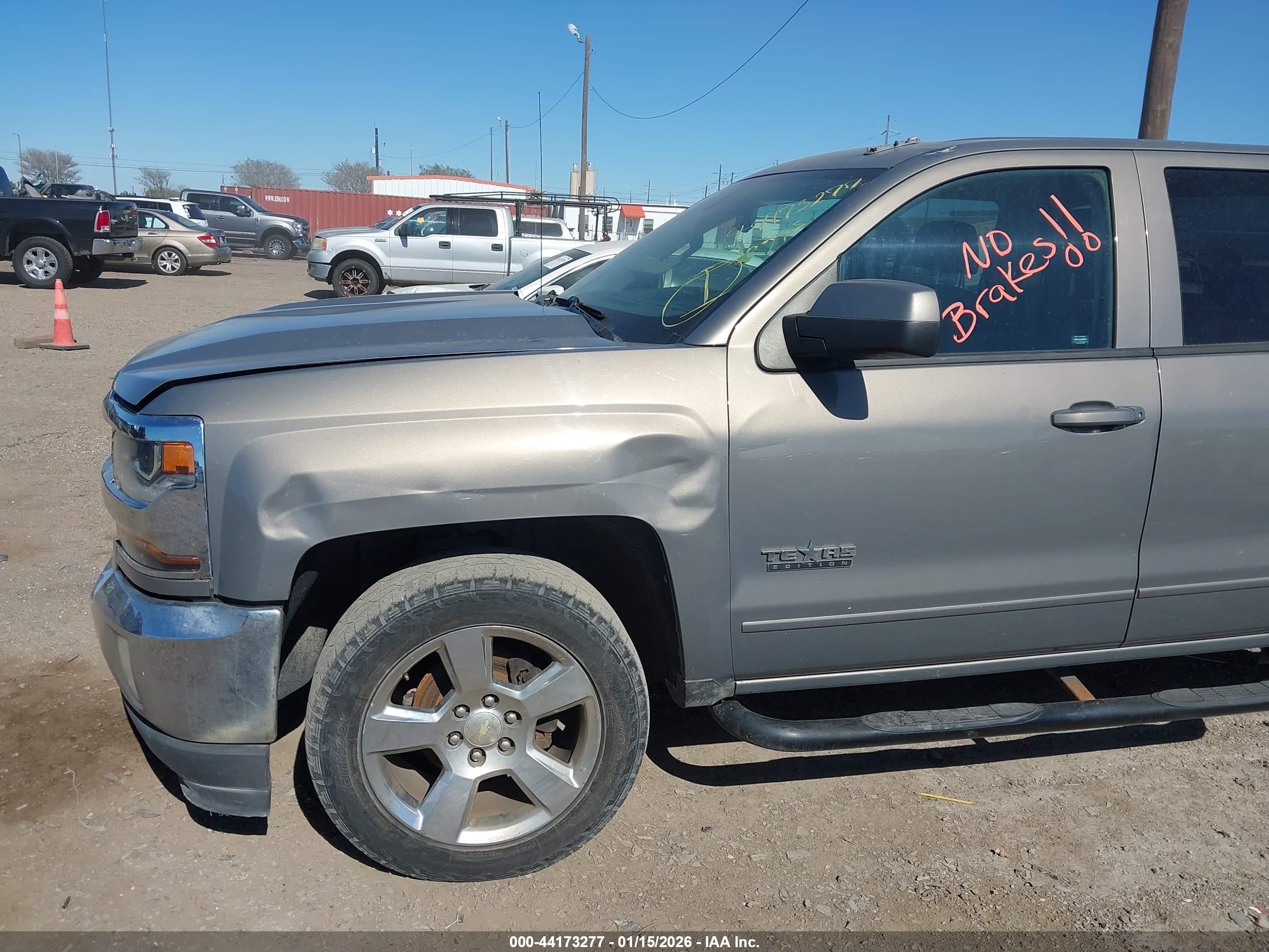 CHEVROLET SILVERADO image 6