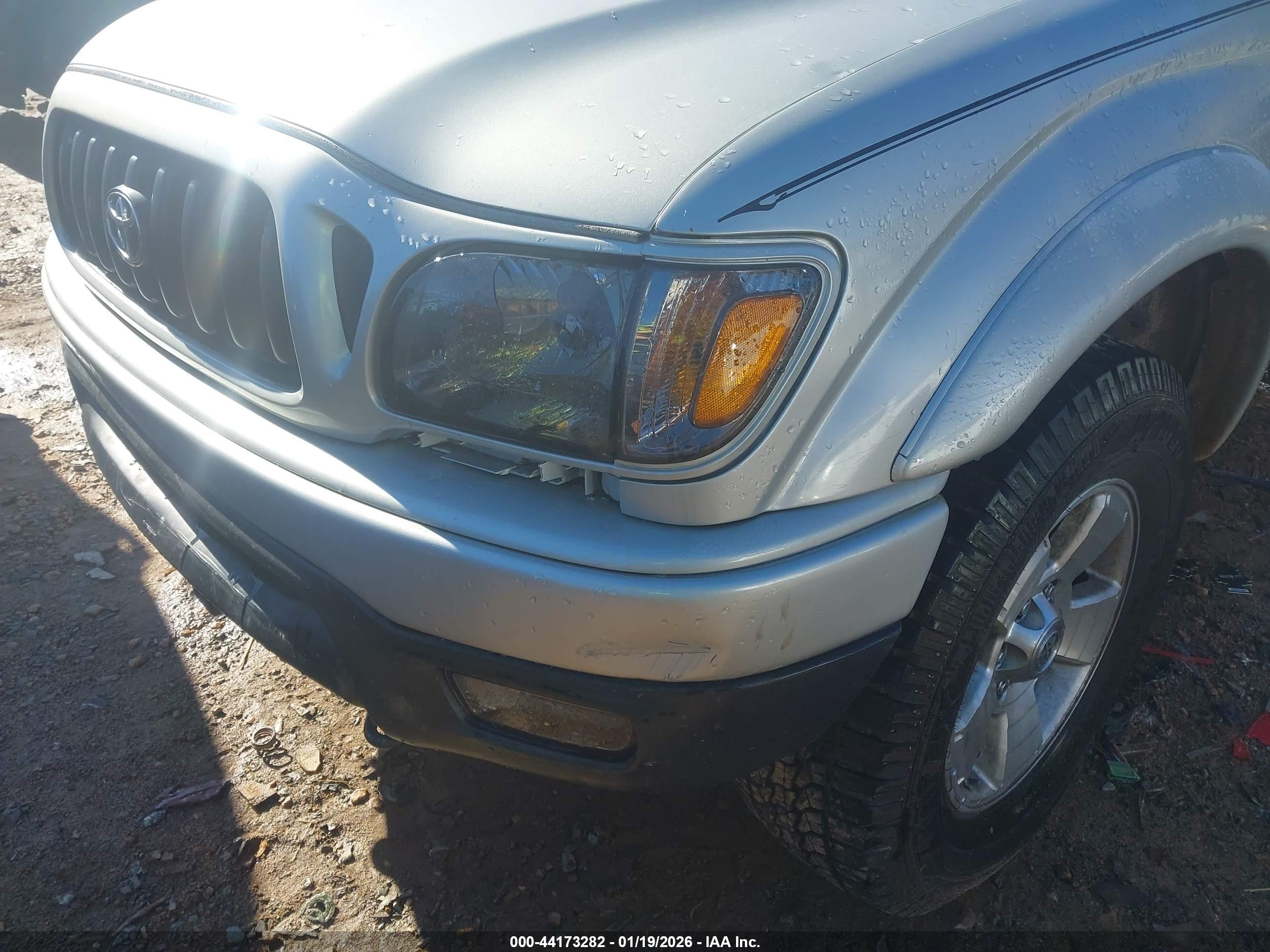 TOYOTA TACOMA image 6