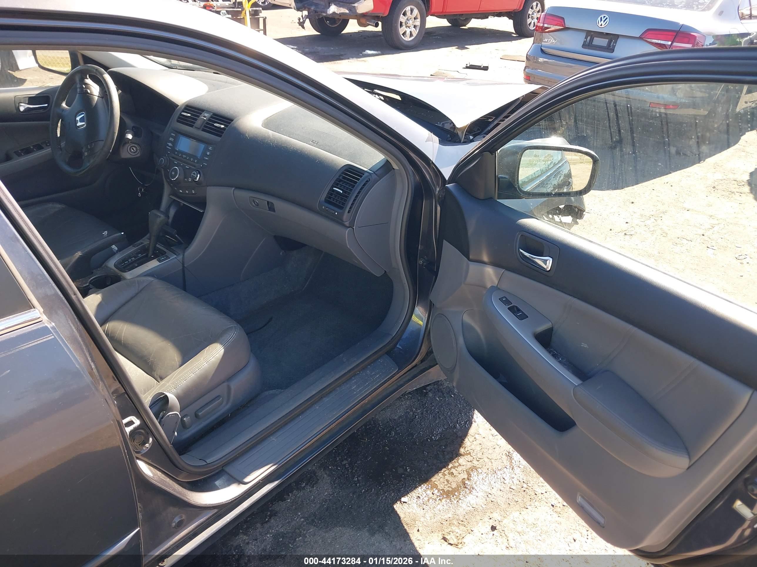 HONDA ACCORD image 5