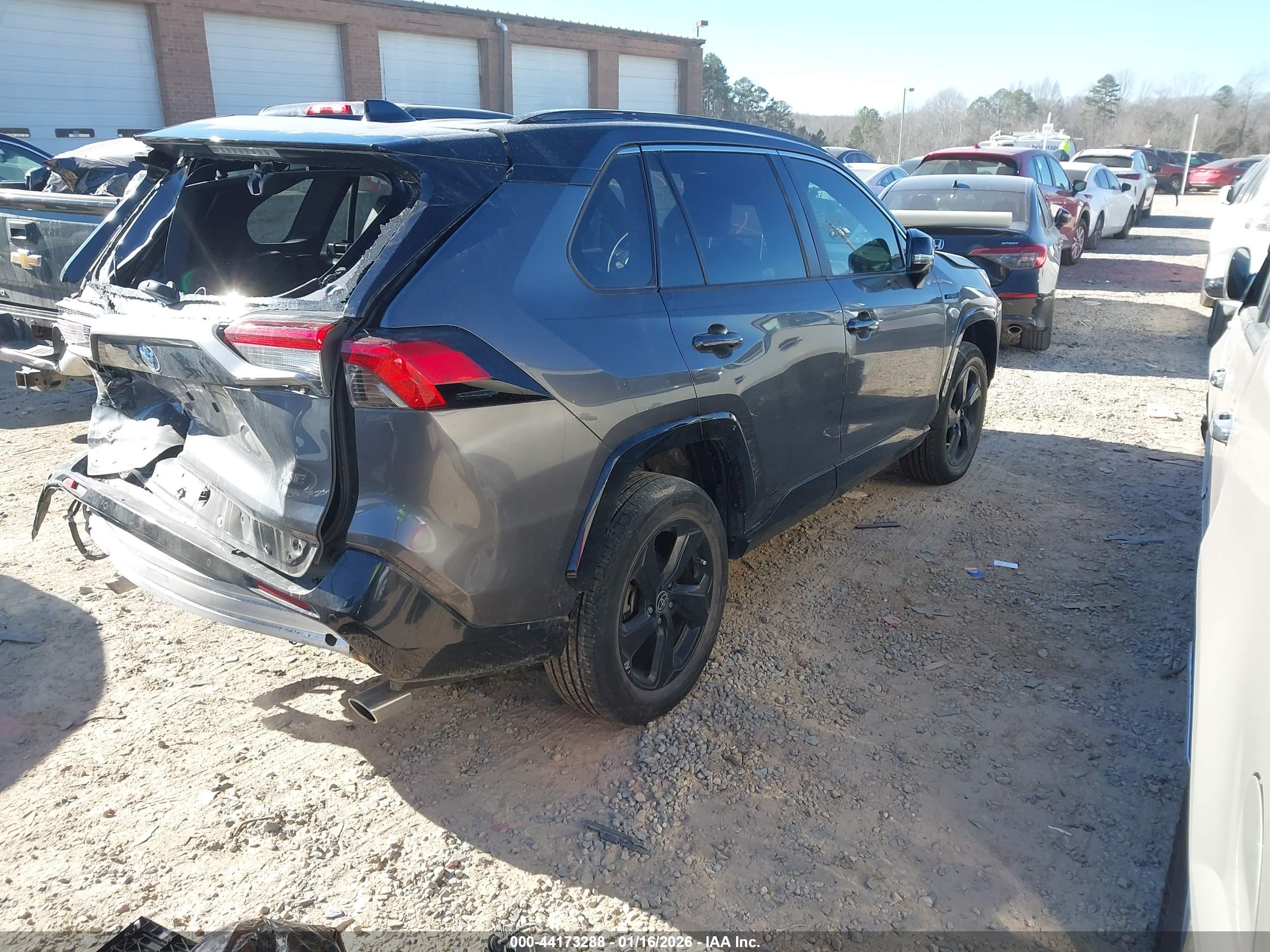 TOYOTA RAV4 image 4