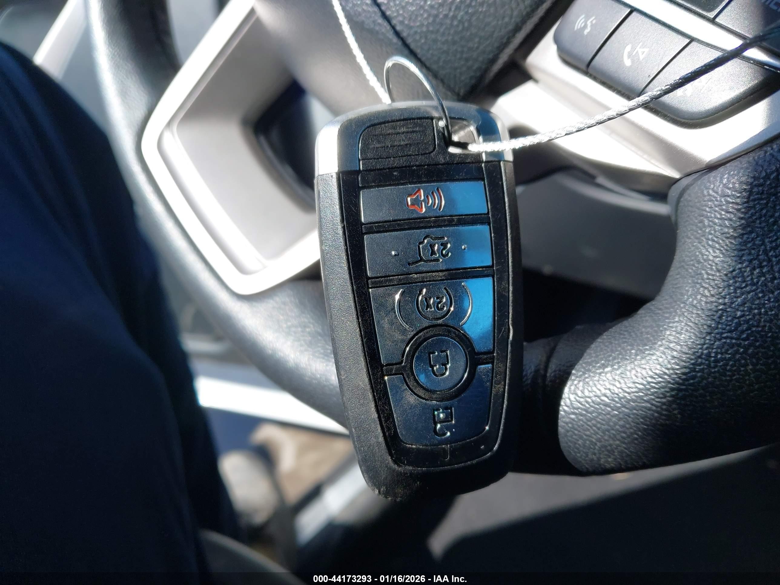 FORD EXPLORER image 11