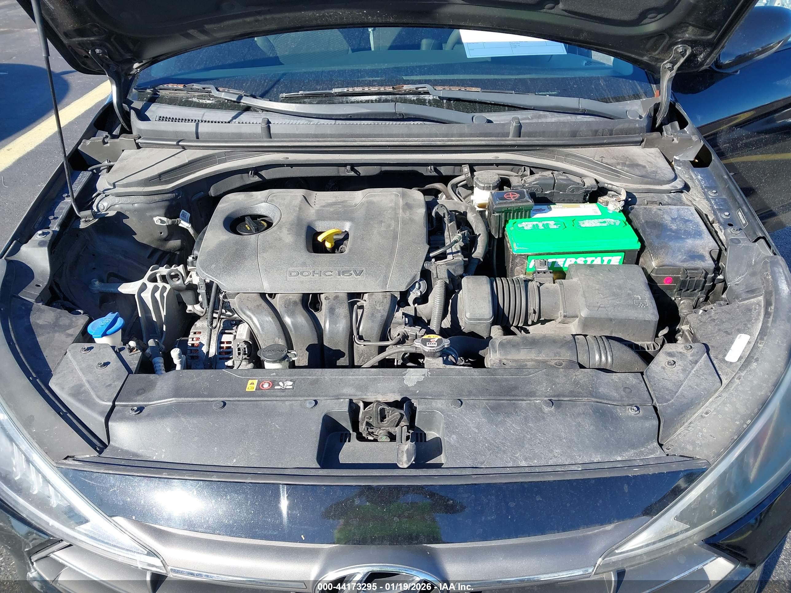 HYUNDAI ELANTRA image 10