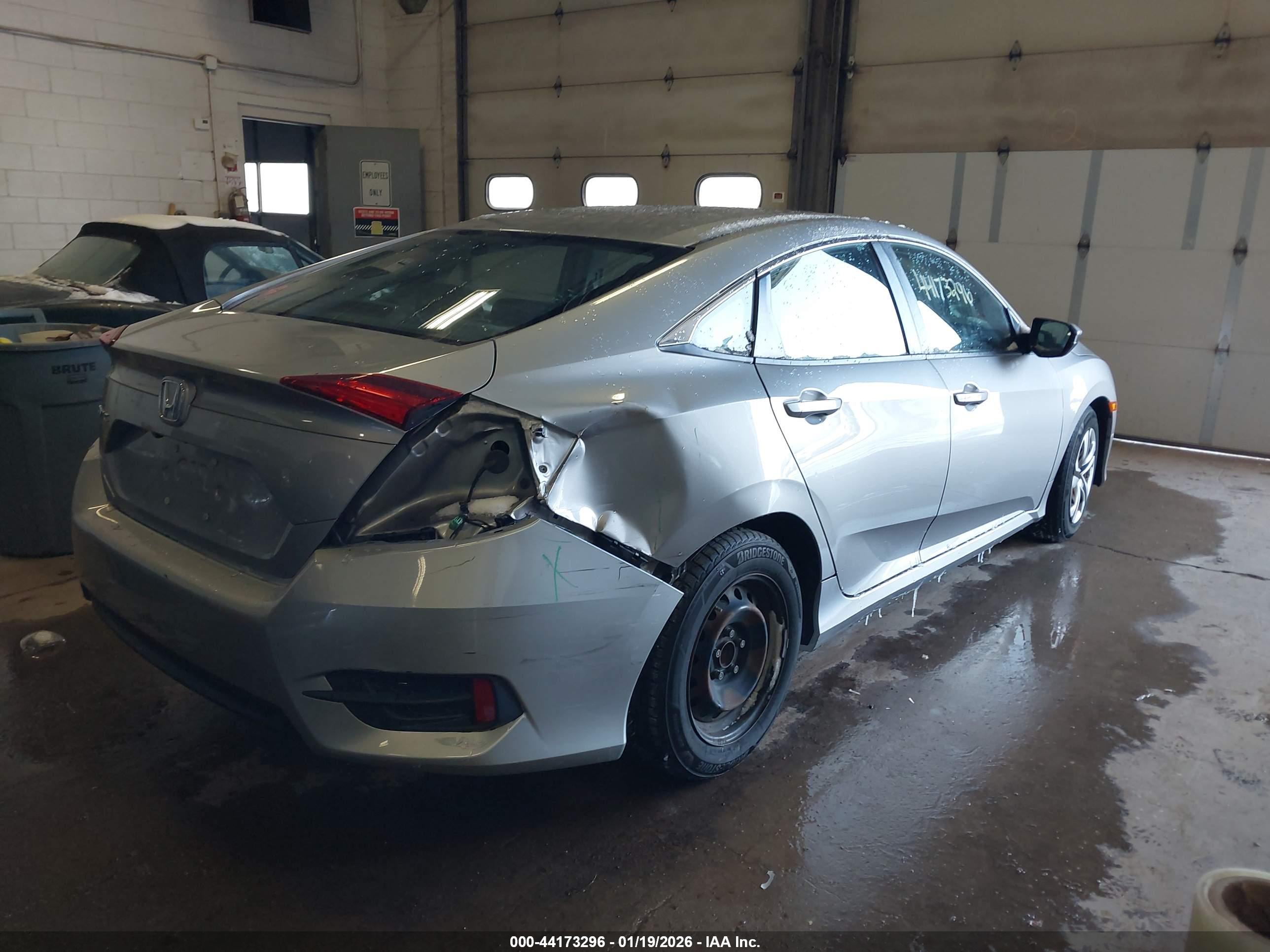 HONDA CIVIC image 4