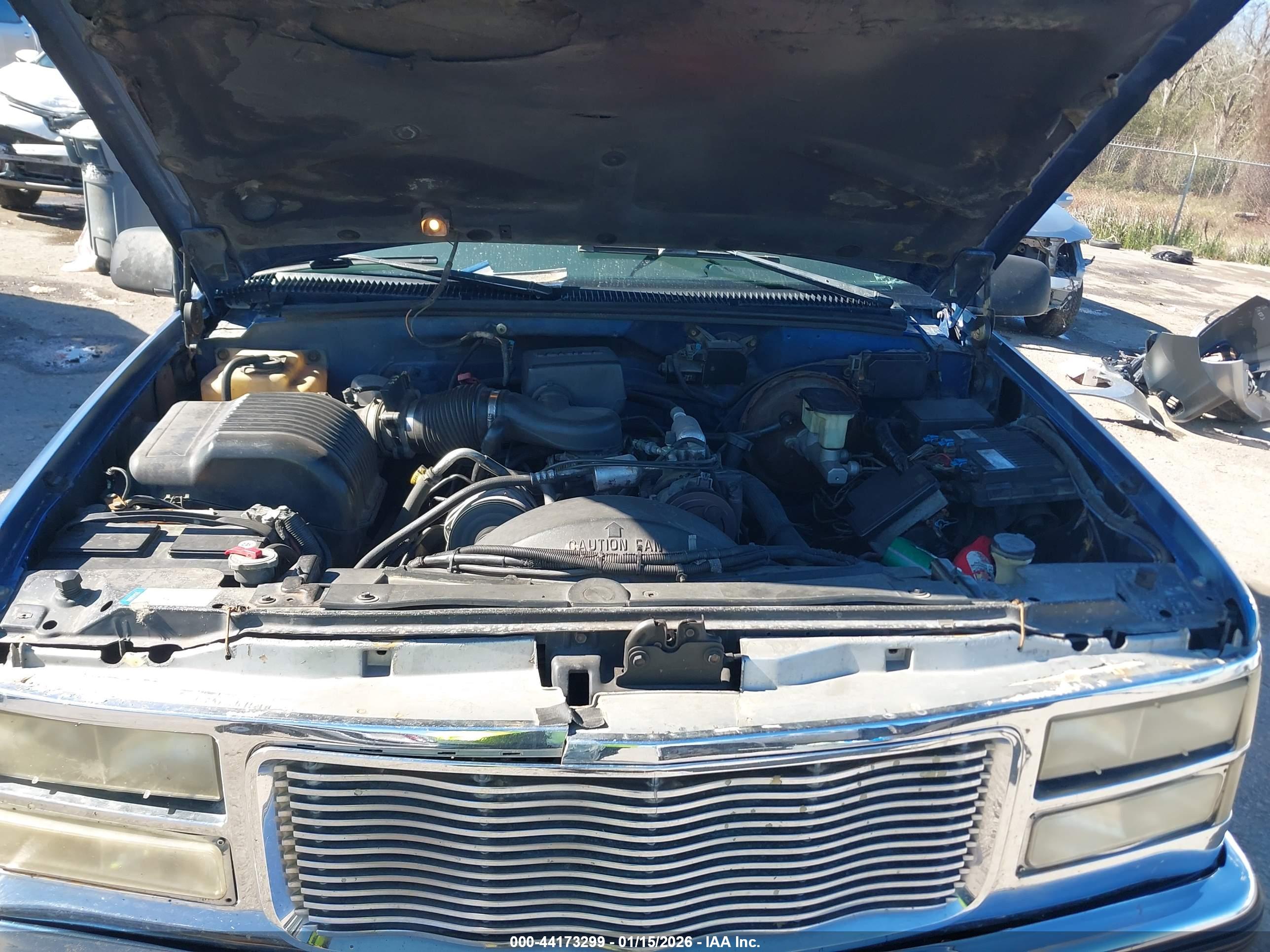 CHEVROLET C1500 image 10