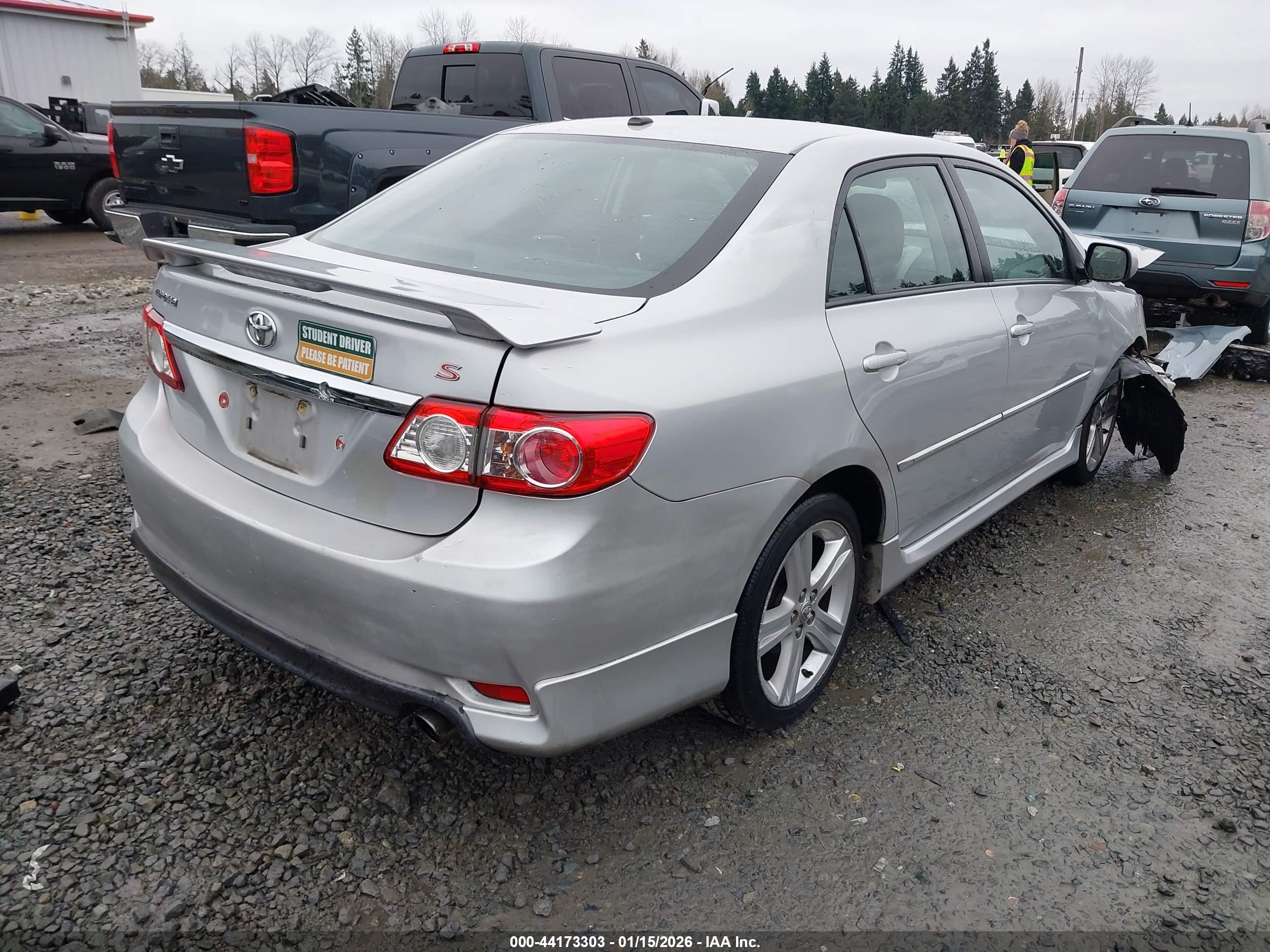 TOYOTA COROLLA image 4