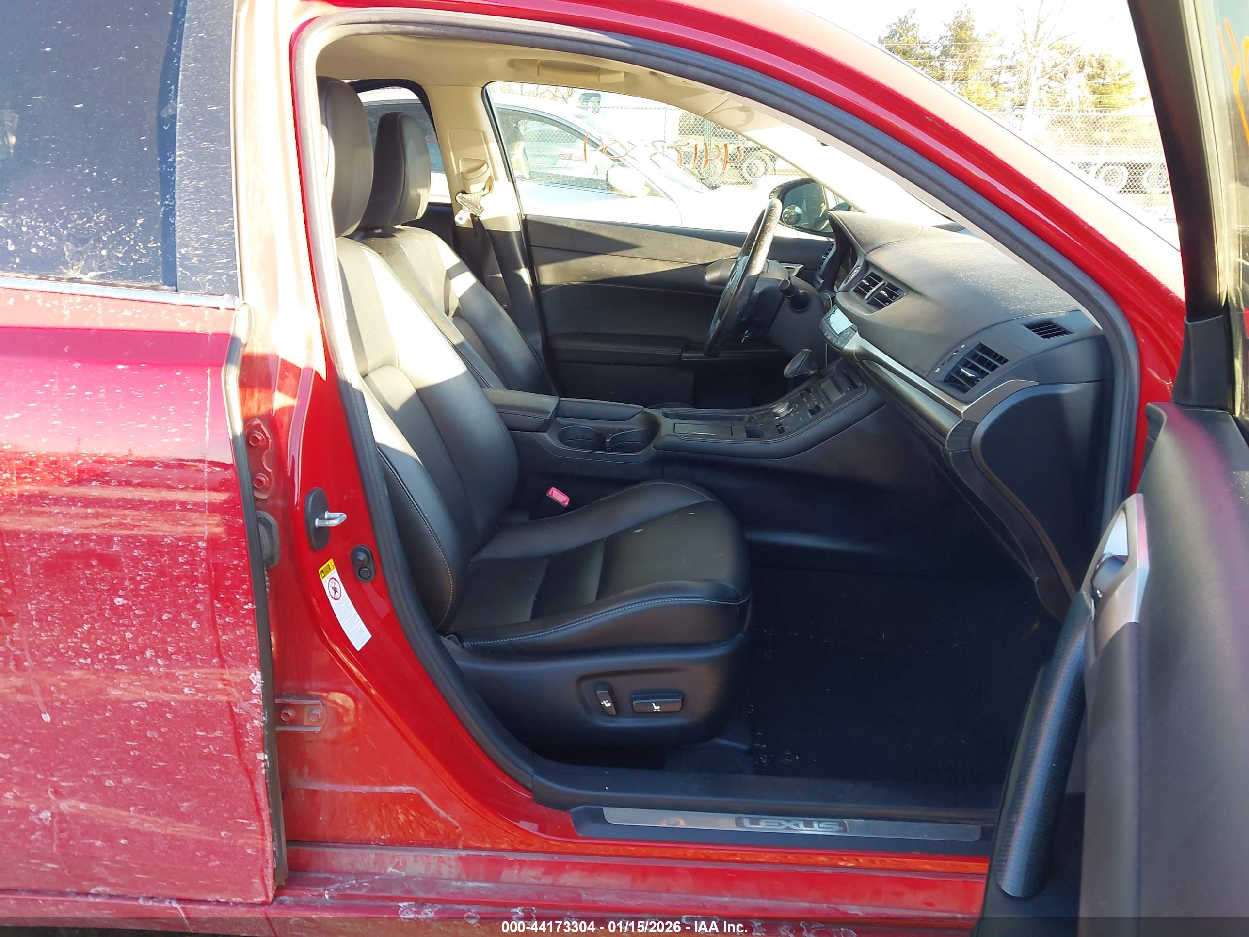 LEXUS CT image 5