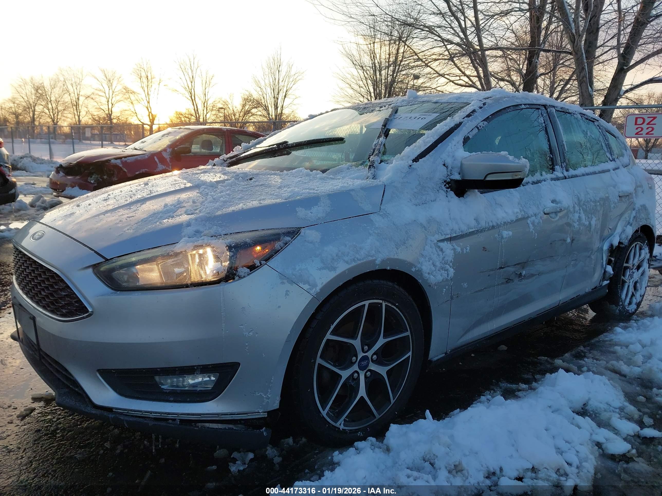 FORD FOCUS image 6