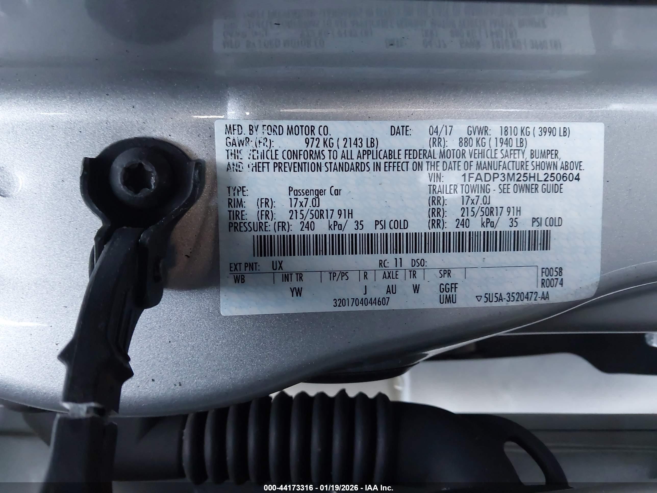 FORD FOCUS image 9