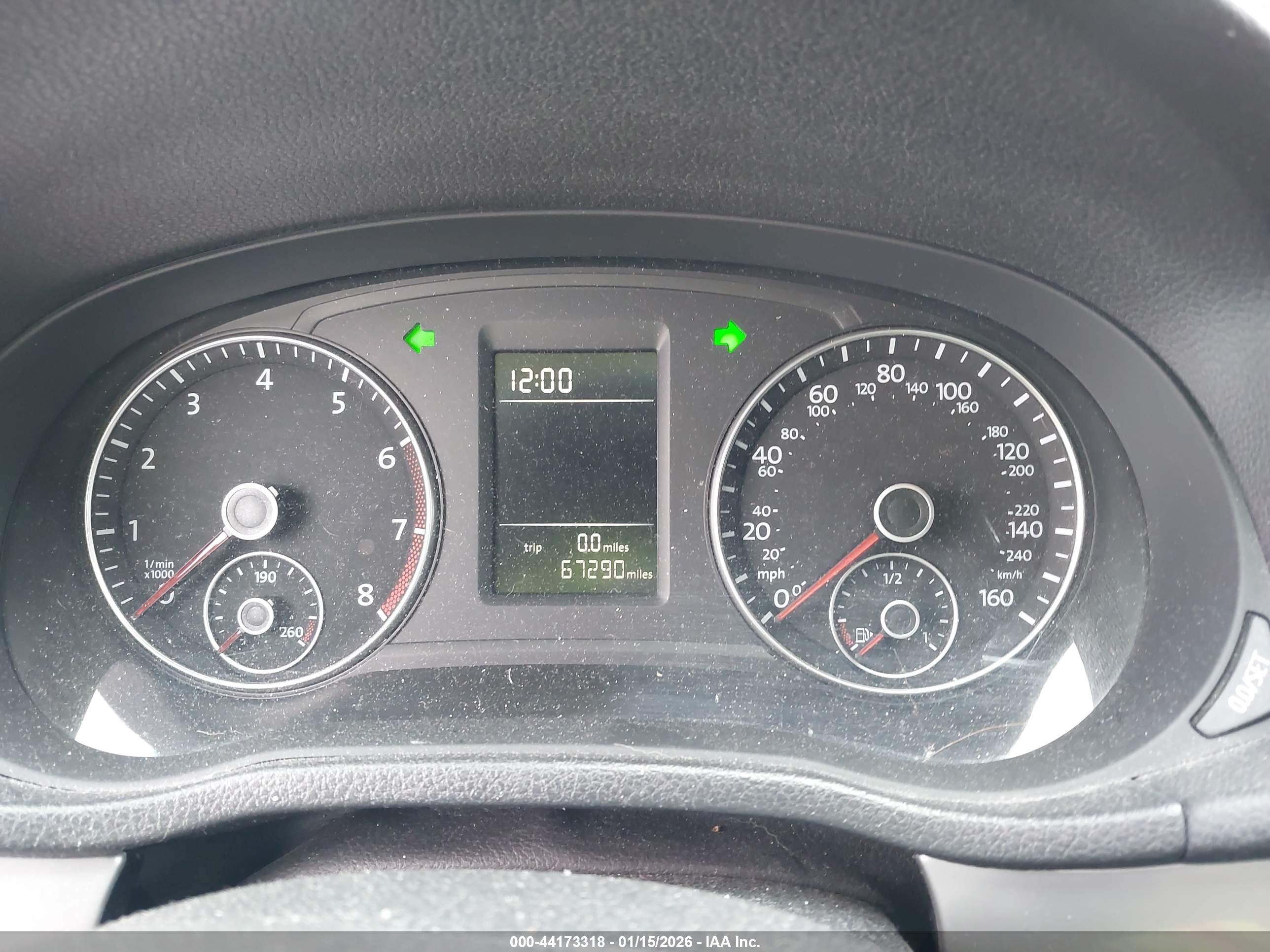 VOLKSWAGEN PASSAT image 7