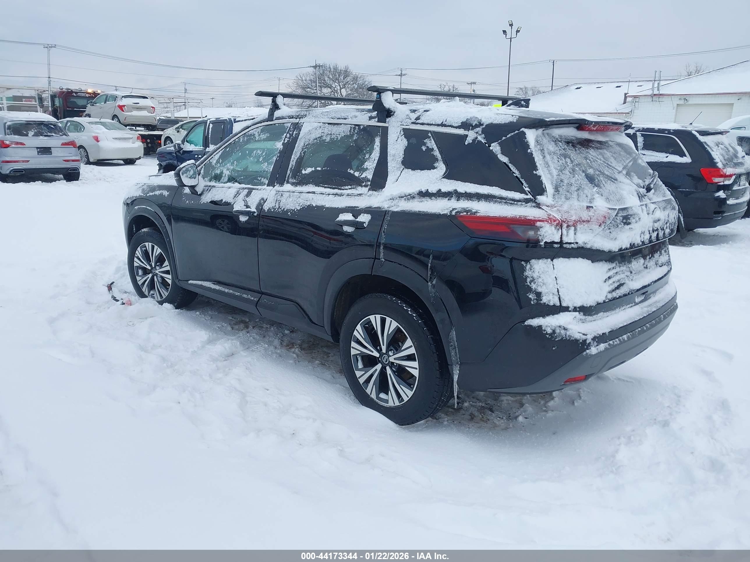 NISSAN ROGUE image 3