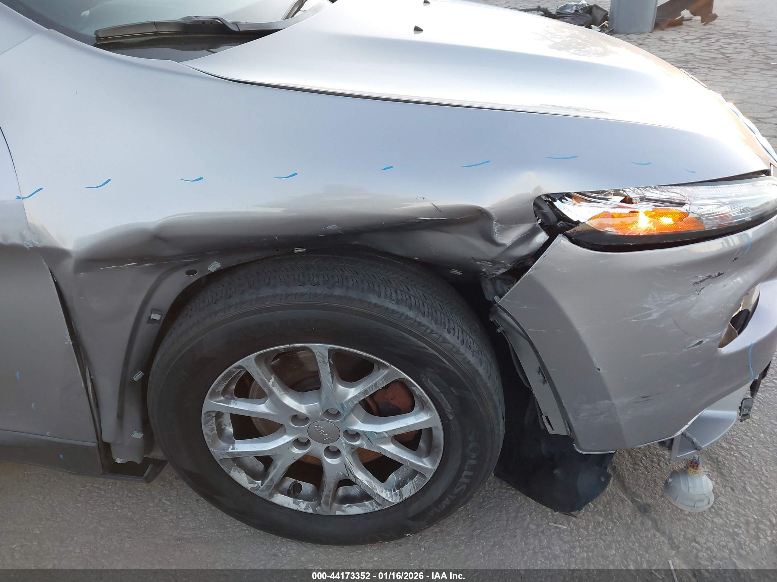 JEEP CHEROKEE image 6