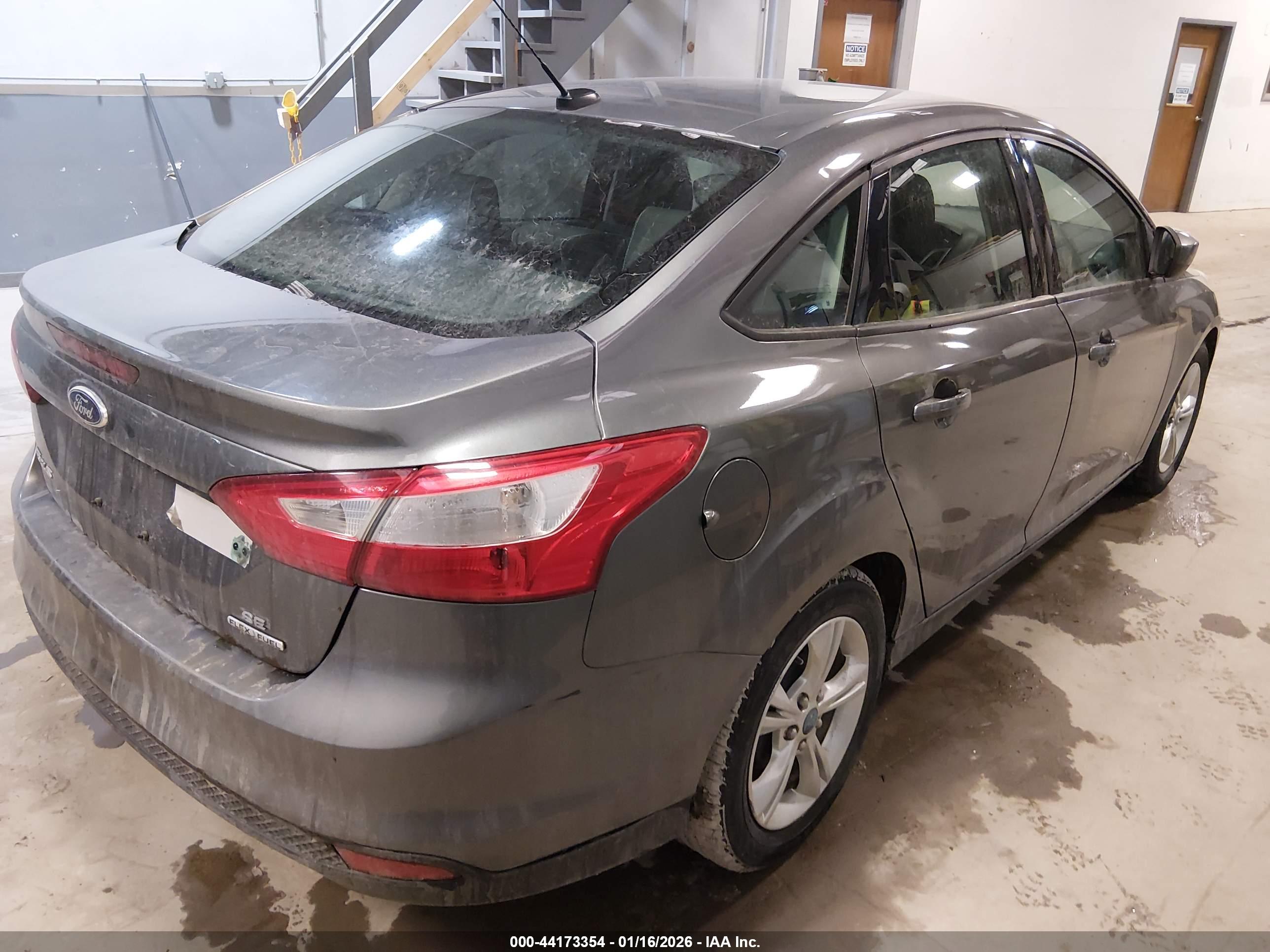 FORD FOCUS image 4