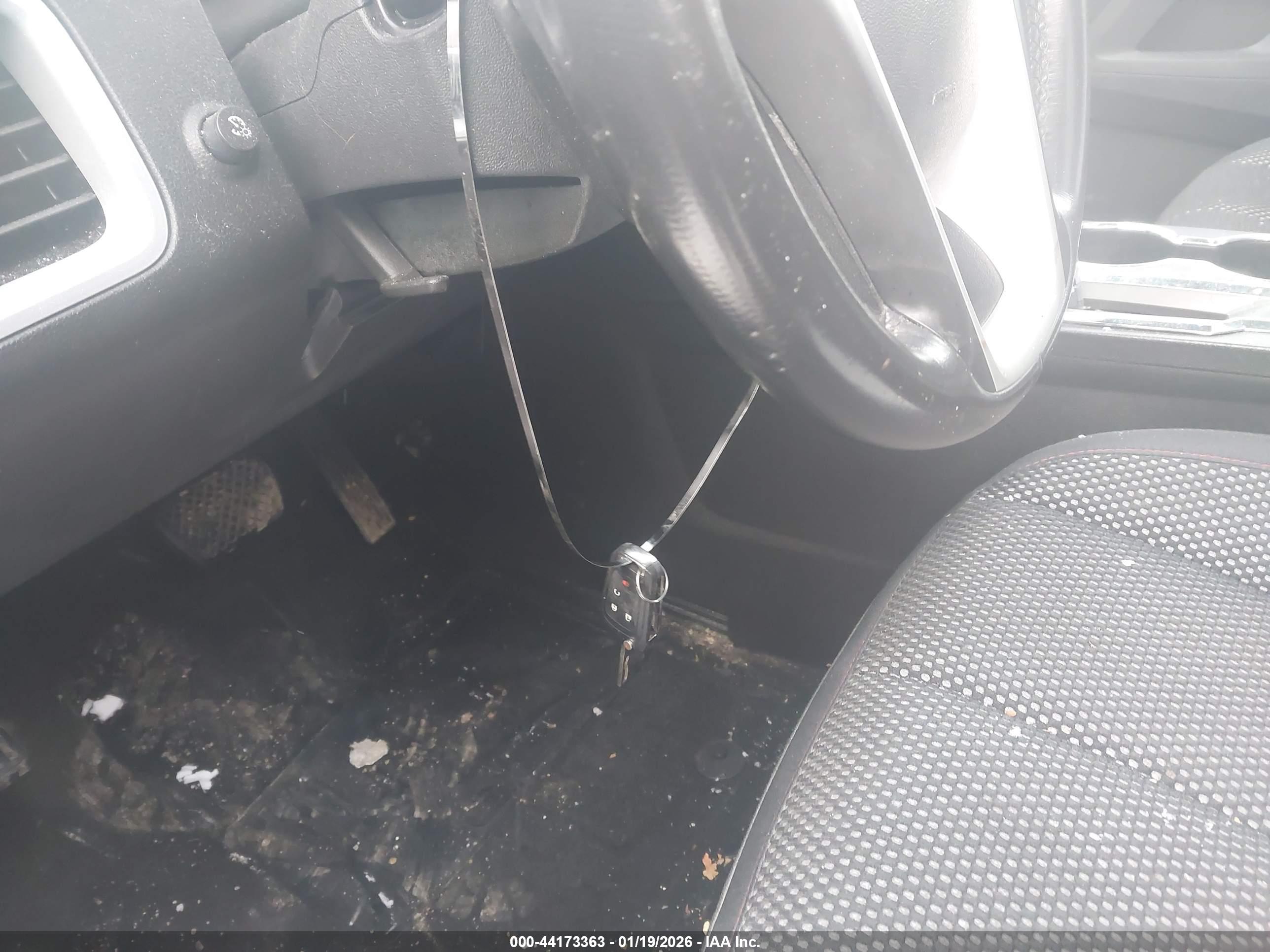 CHEVROLET EQUINOX image 11