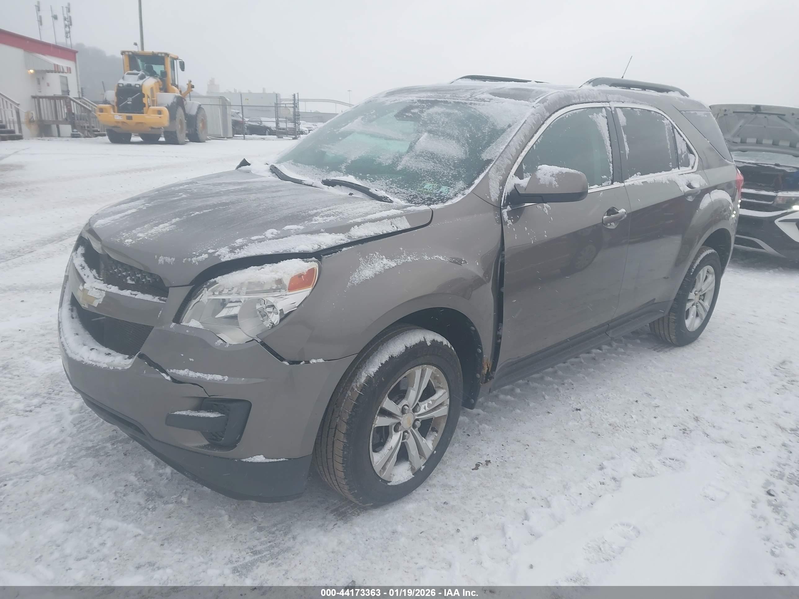 CHEVROLET EQUINOX image 2