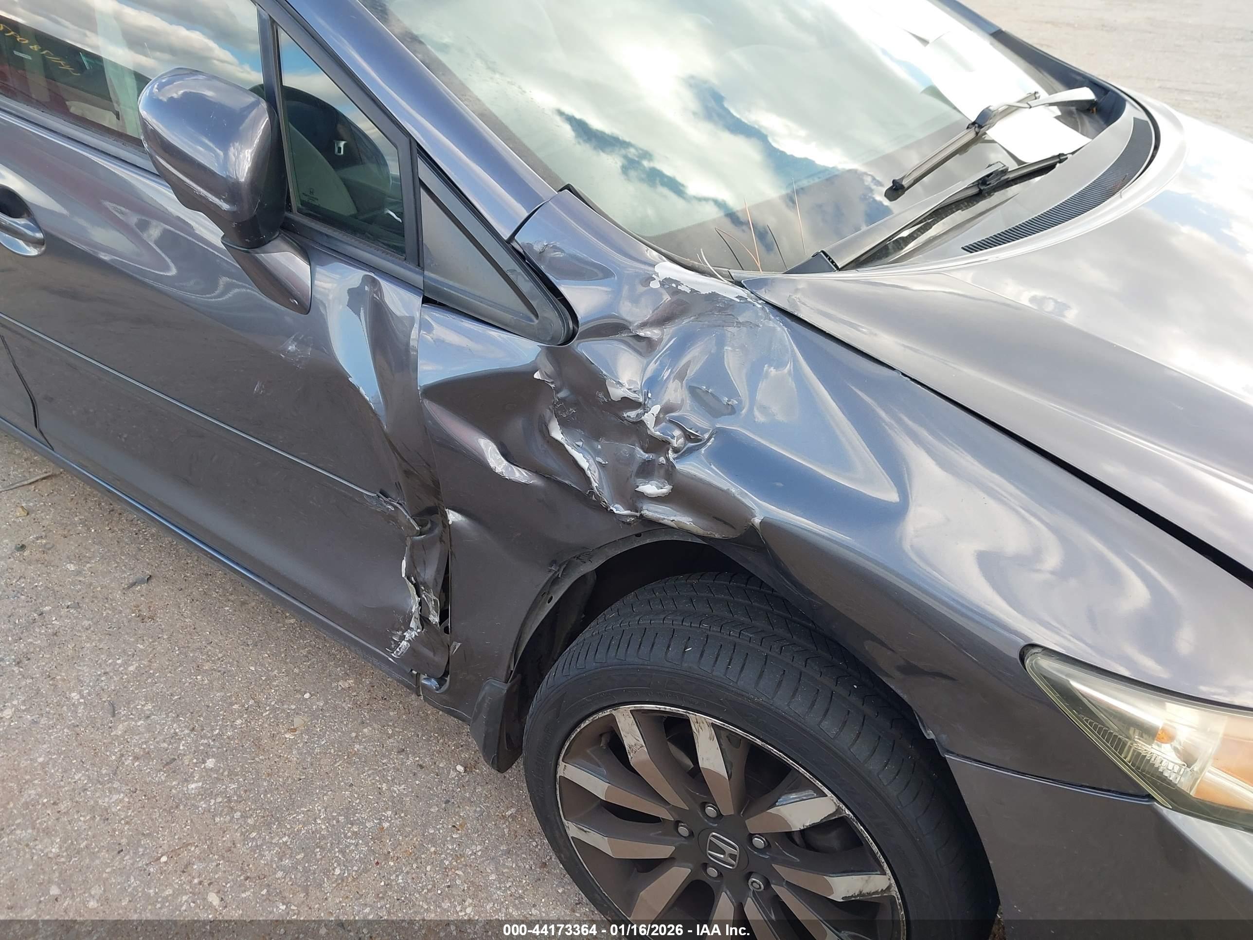 HONDA CIVIC image 6