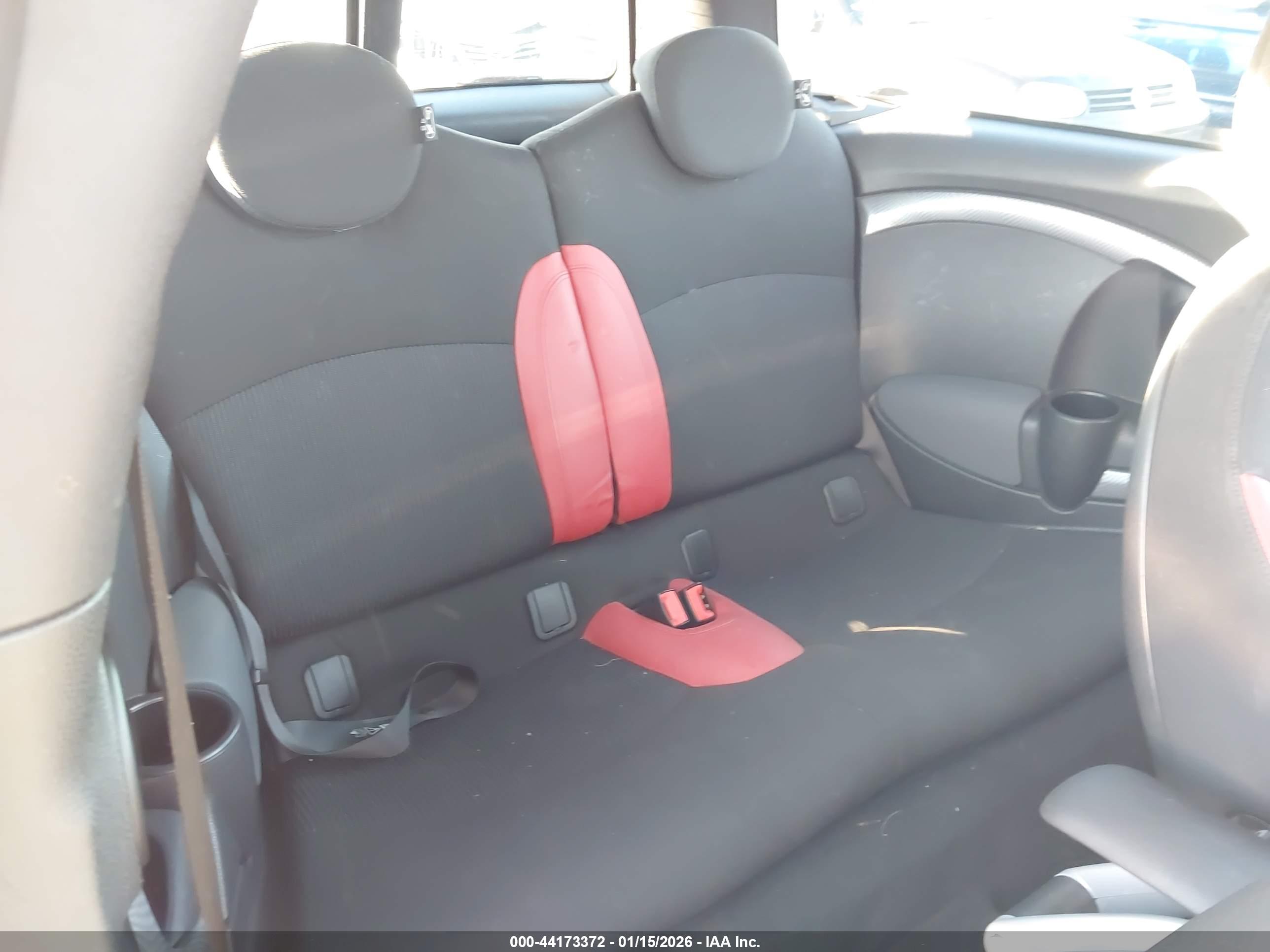 MINI COOPER image 8