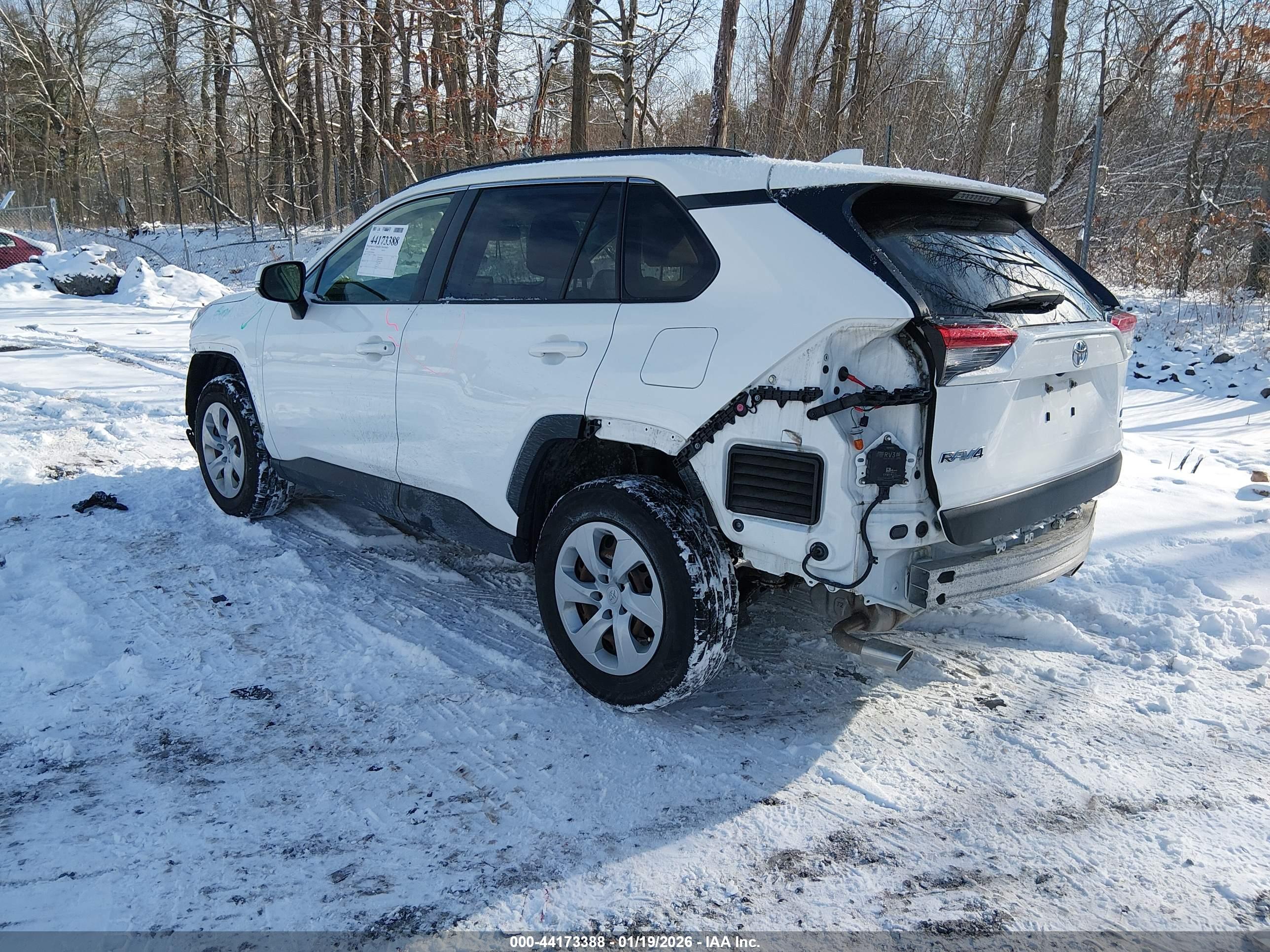 TOYOTA RAV4 image 3