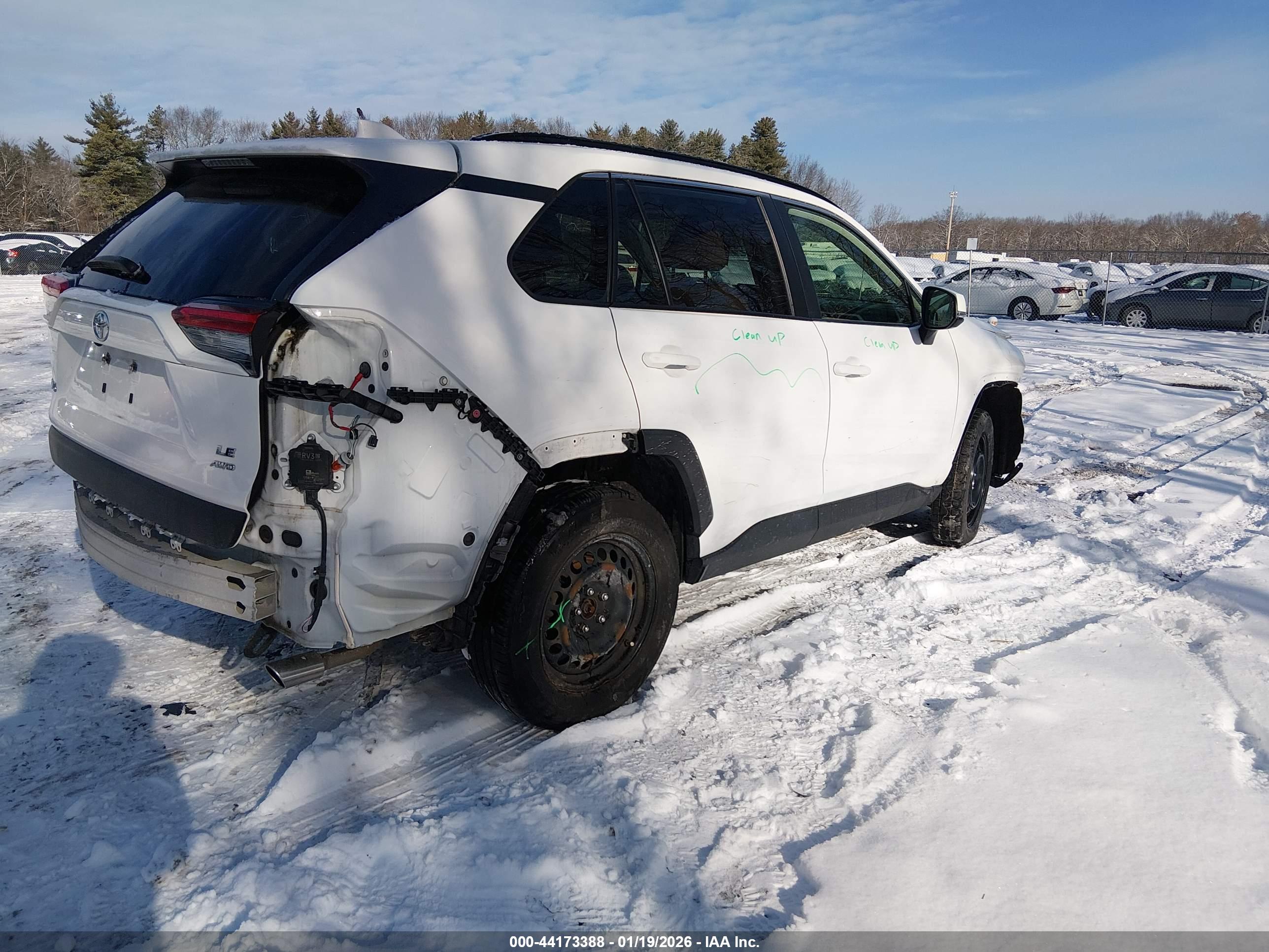TOYOTA RAV4 image 4