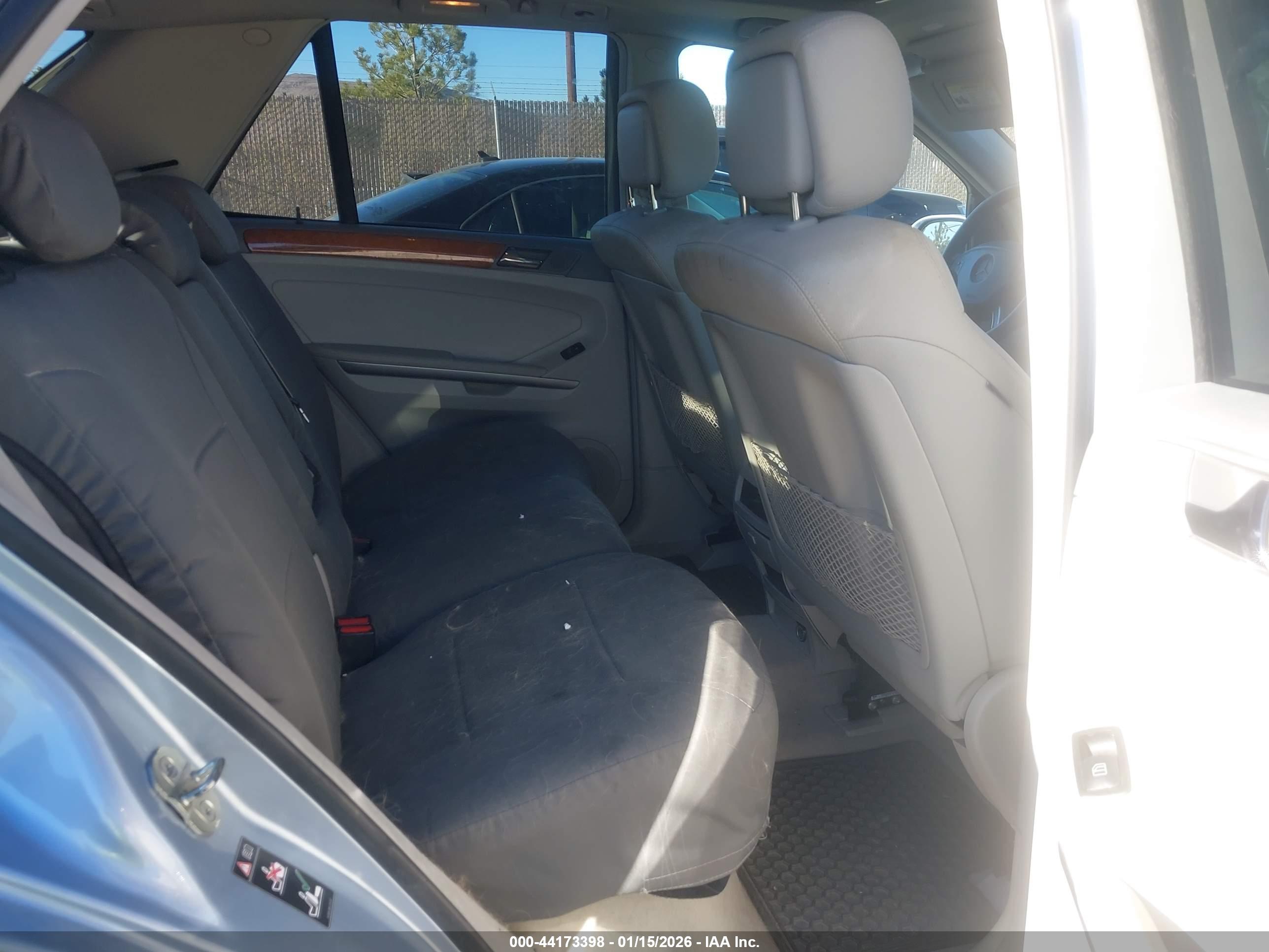 MERCEDES-BENZ ML image 8