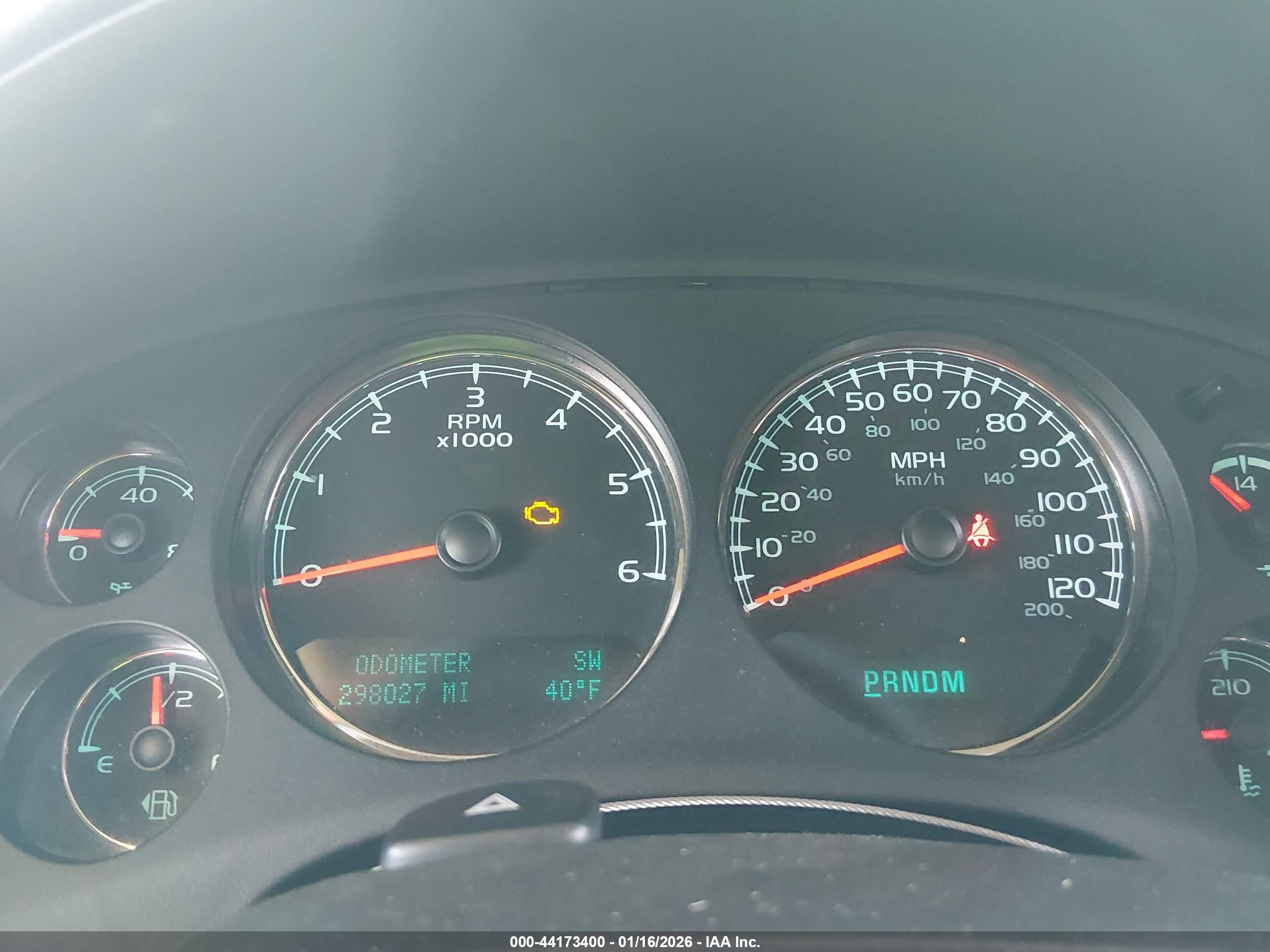 GMC YUKON image 7