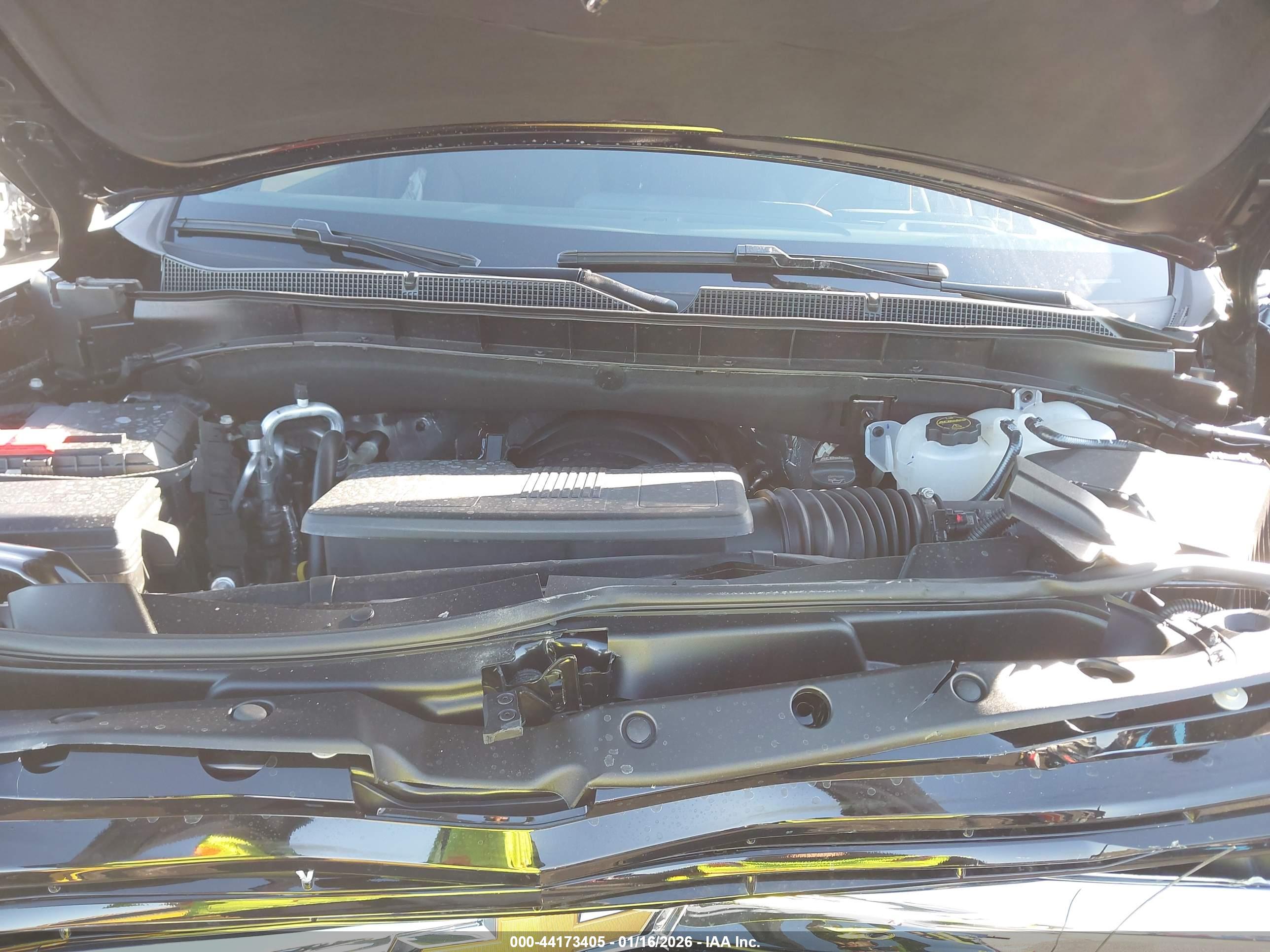 CHEVROLET SUBURBAN image 10