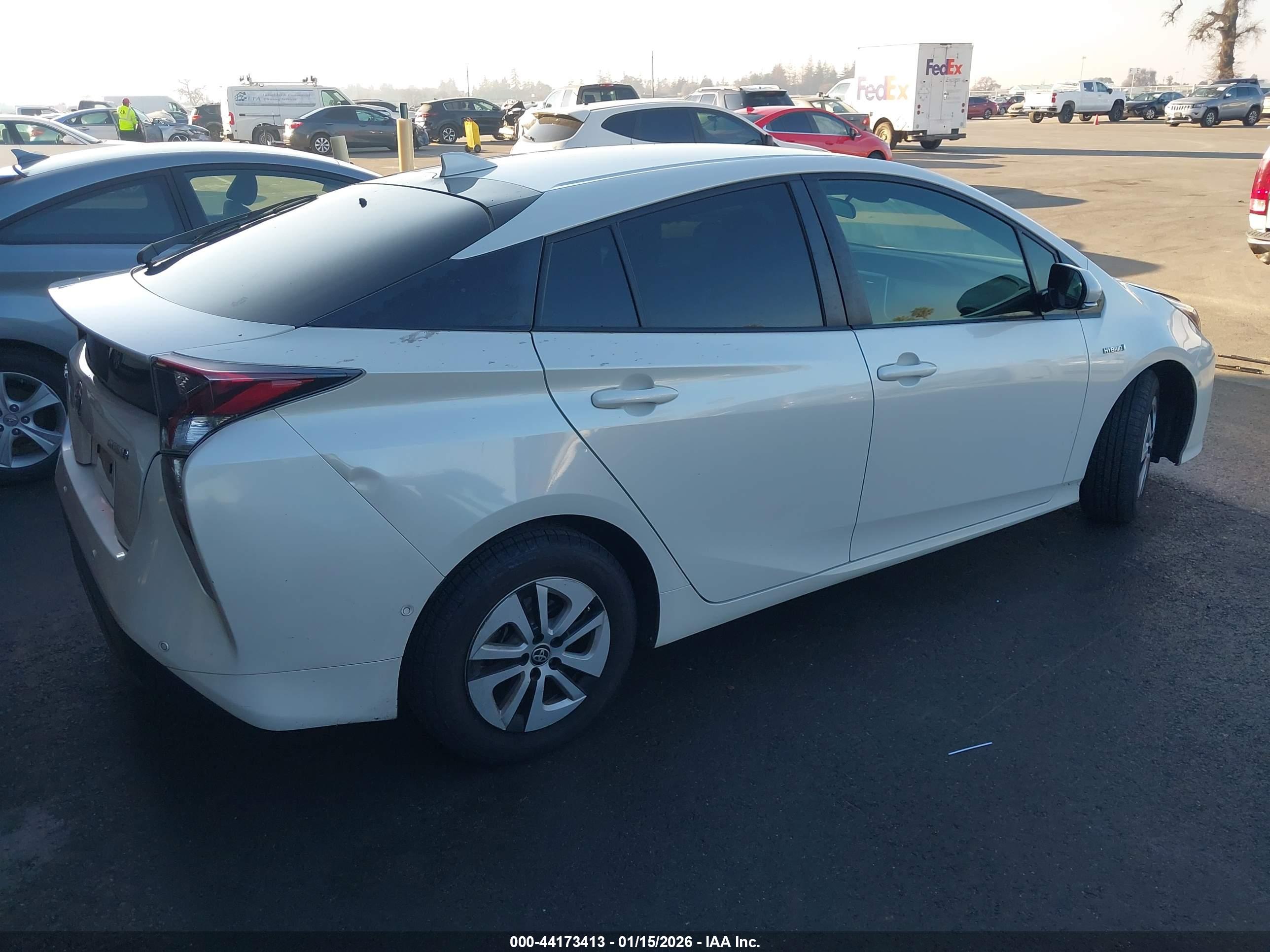 TOYOTA PRIUS image 4
