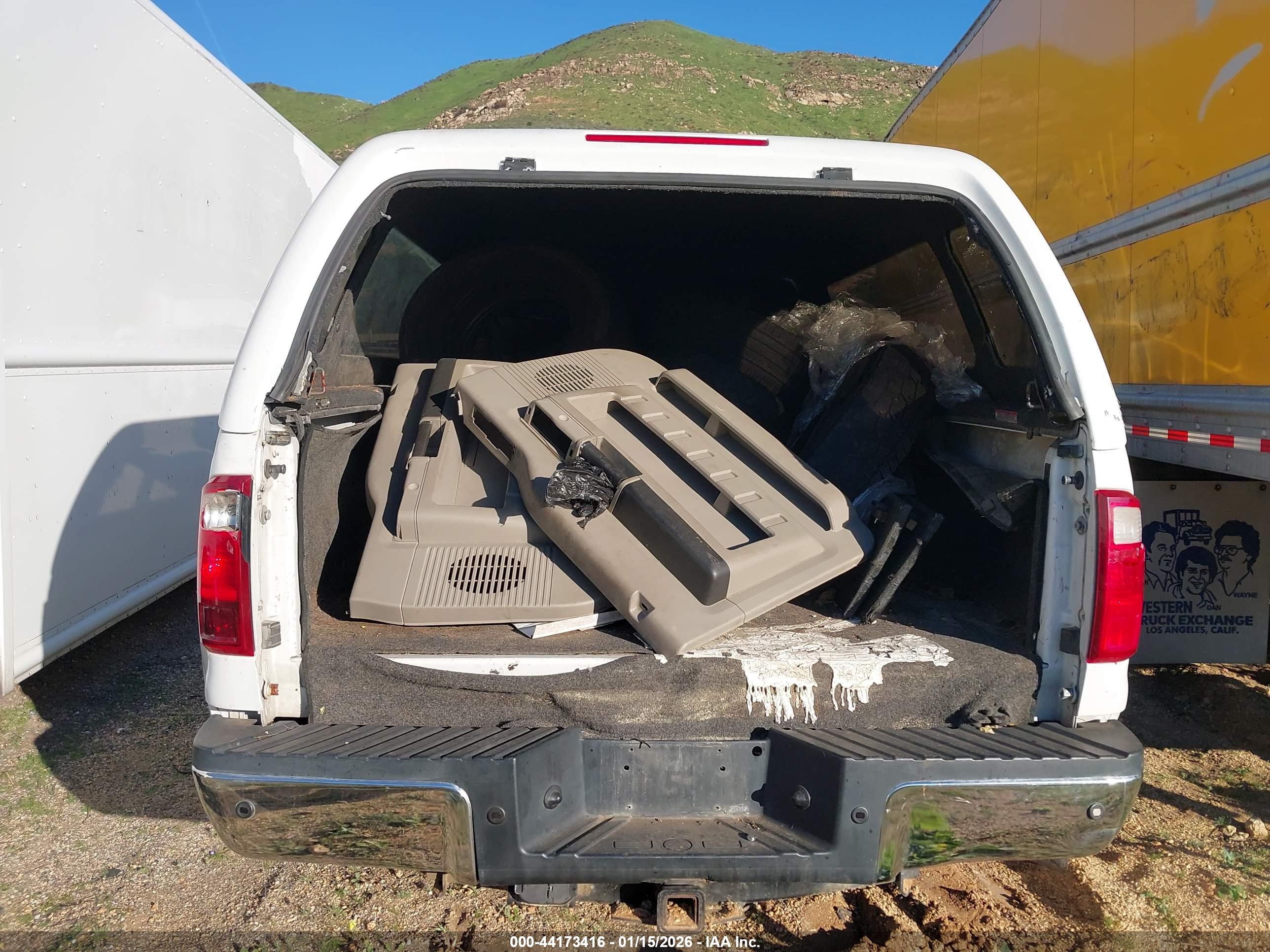 FORD F-350 image 8