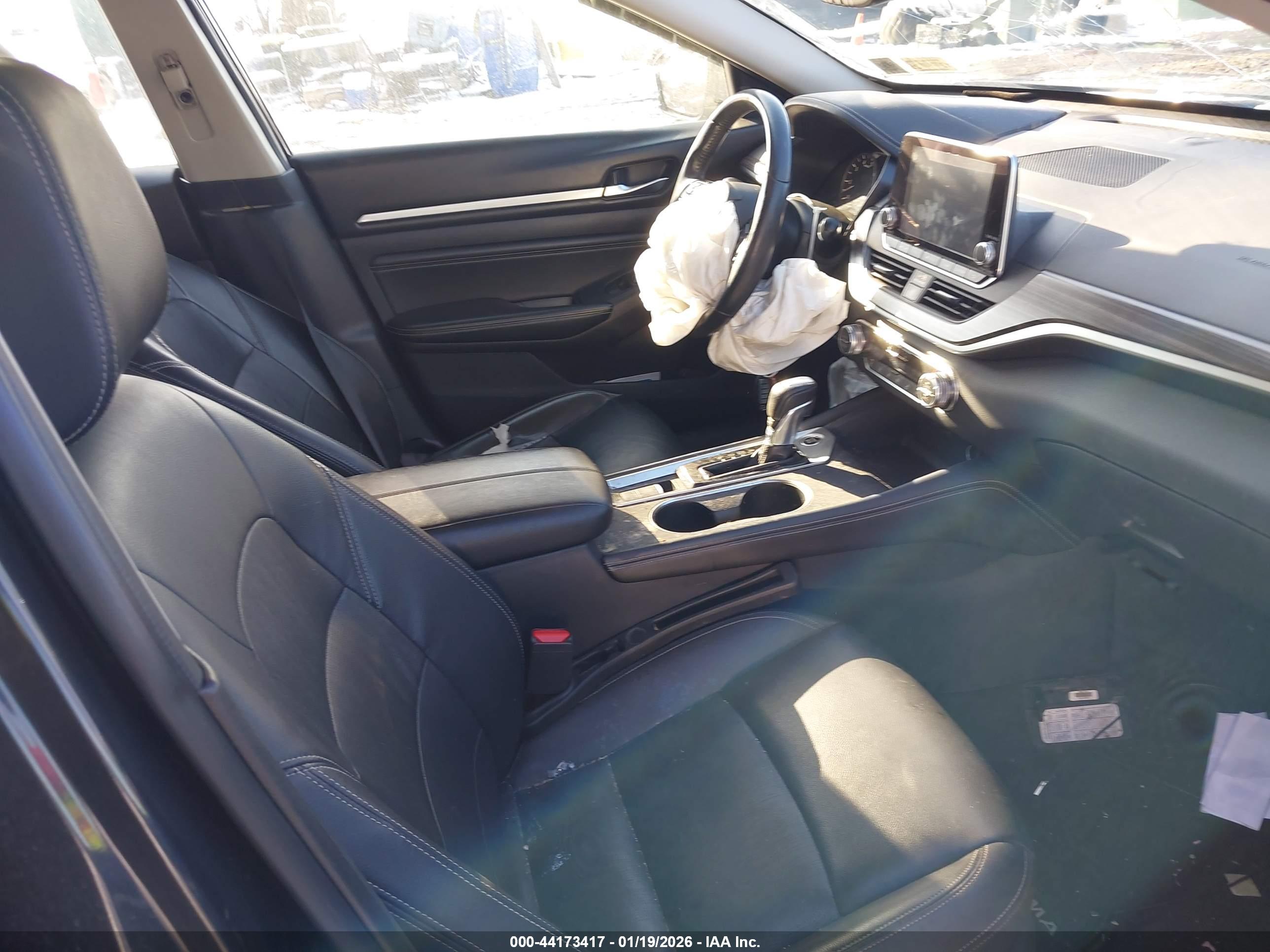 NISSAN ALTIMA image 5