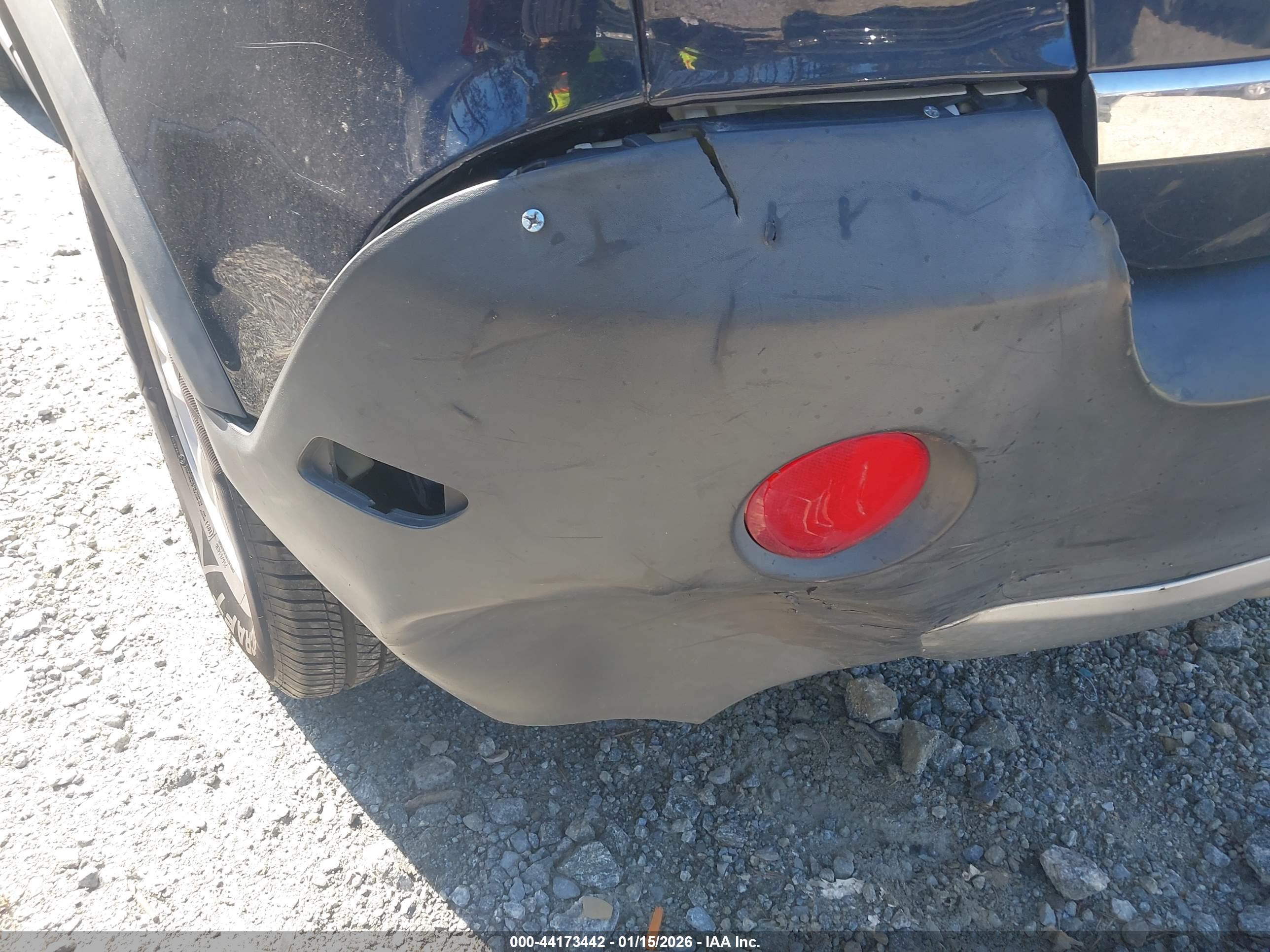 SATURN VUE image 6