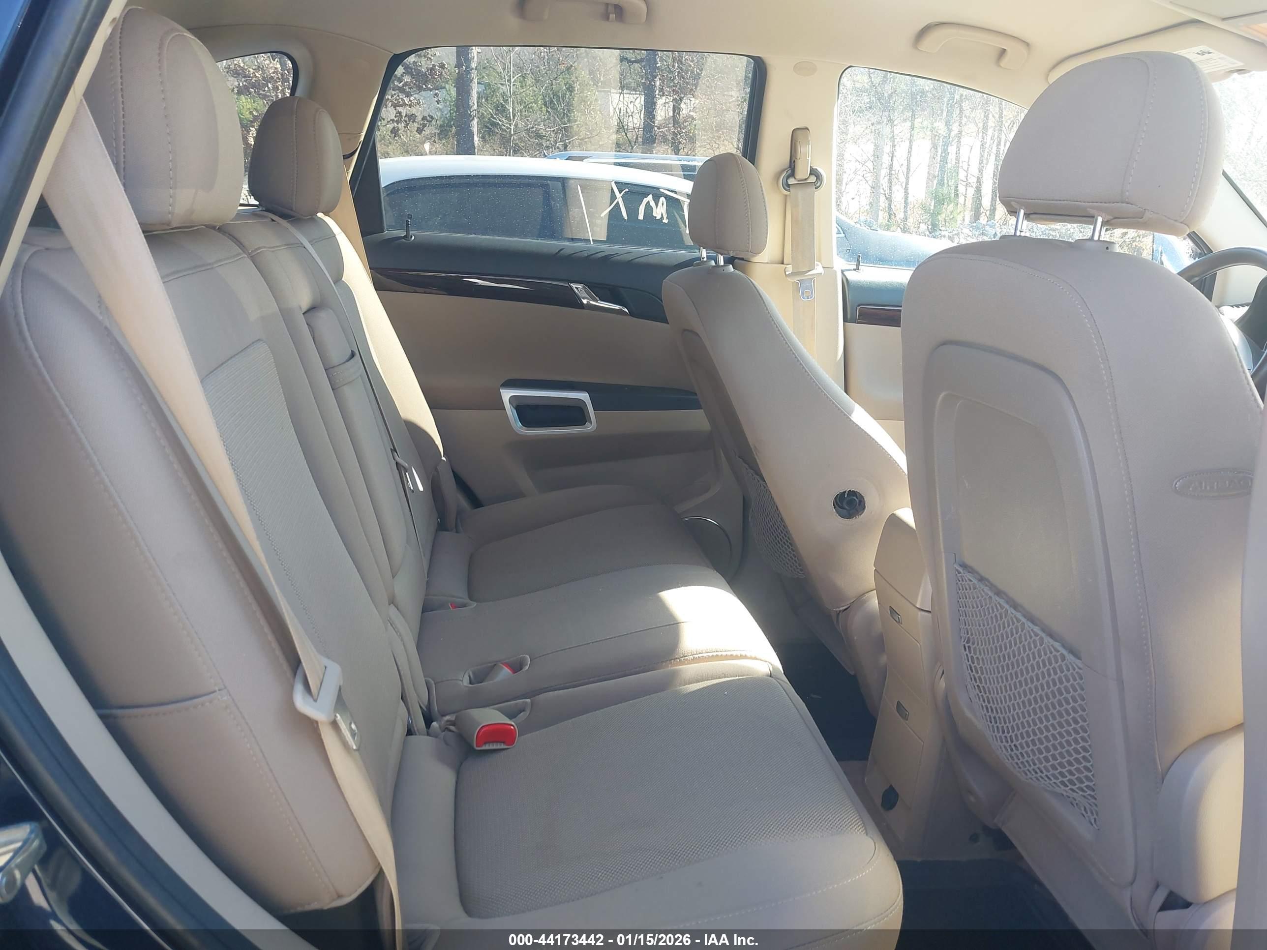 SATURN VUE image 8