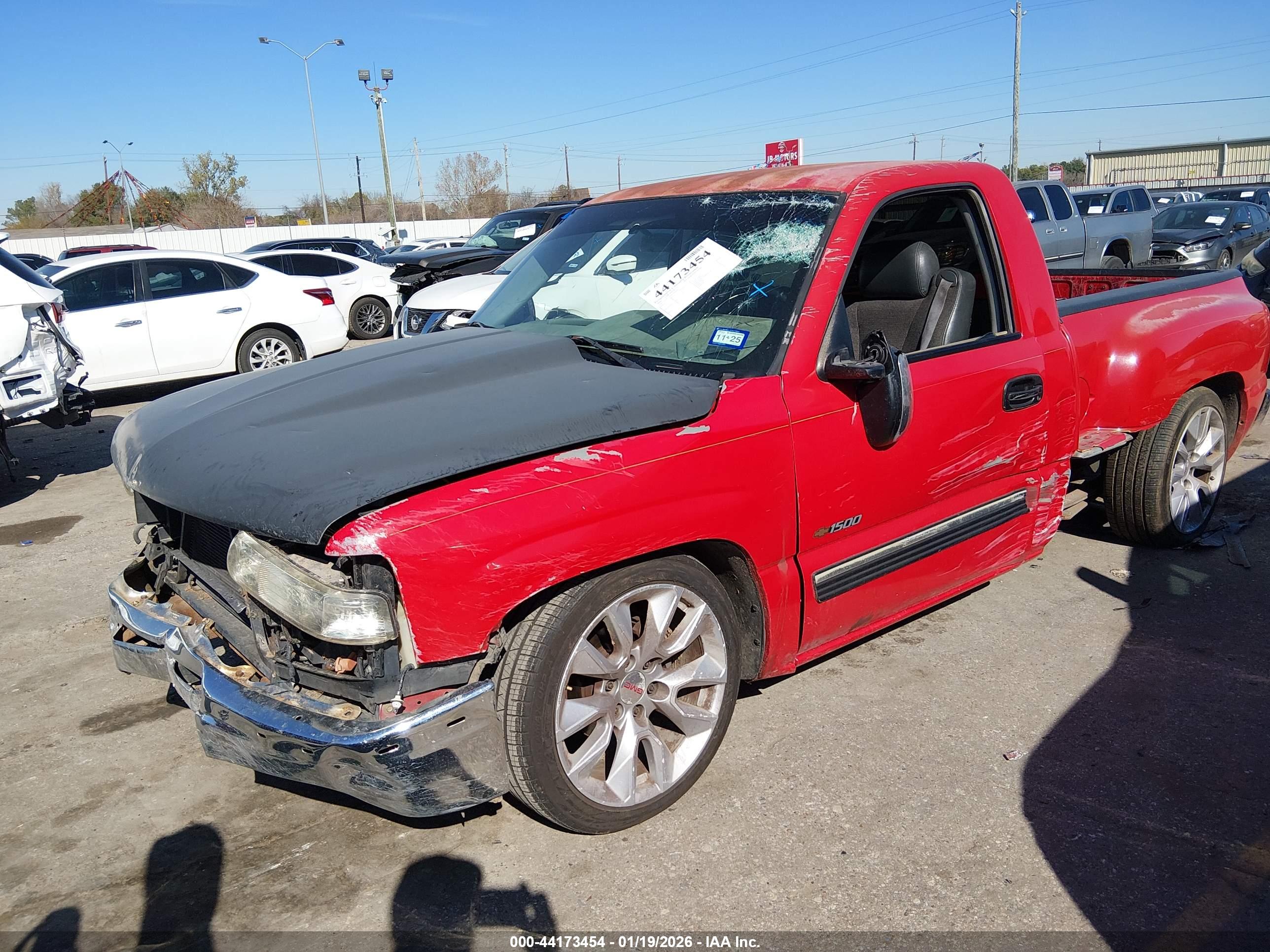 CHEVROLET SILVERADO image 2
