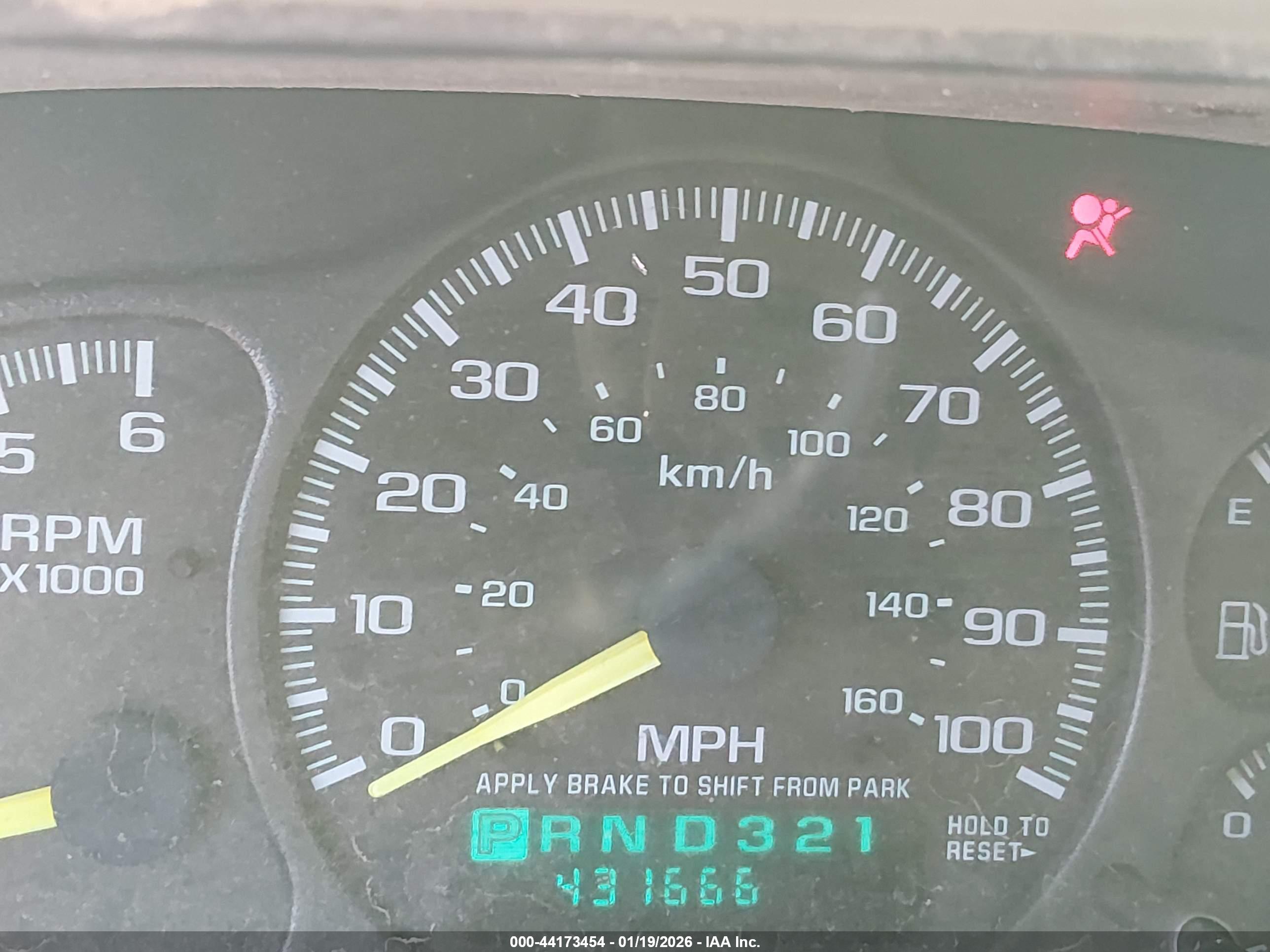 CHEVROLET SILVERADO image 7