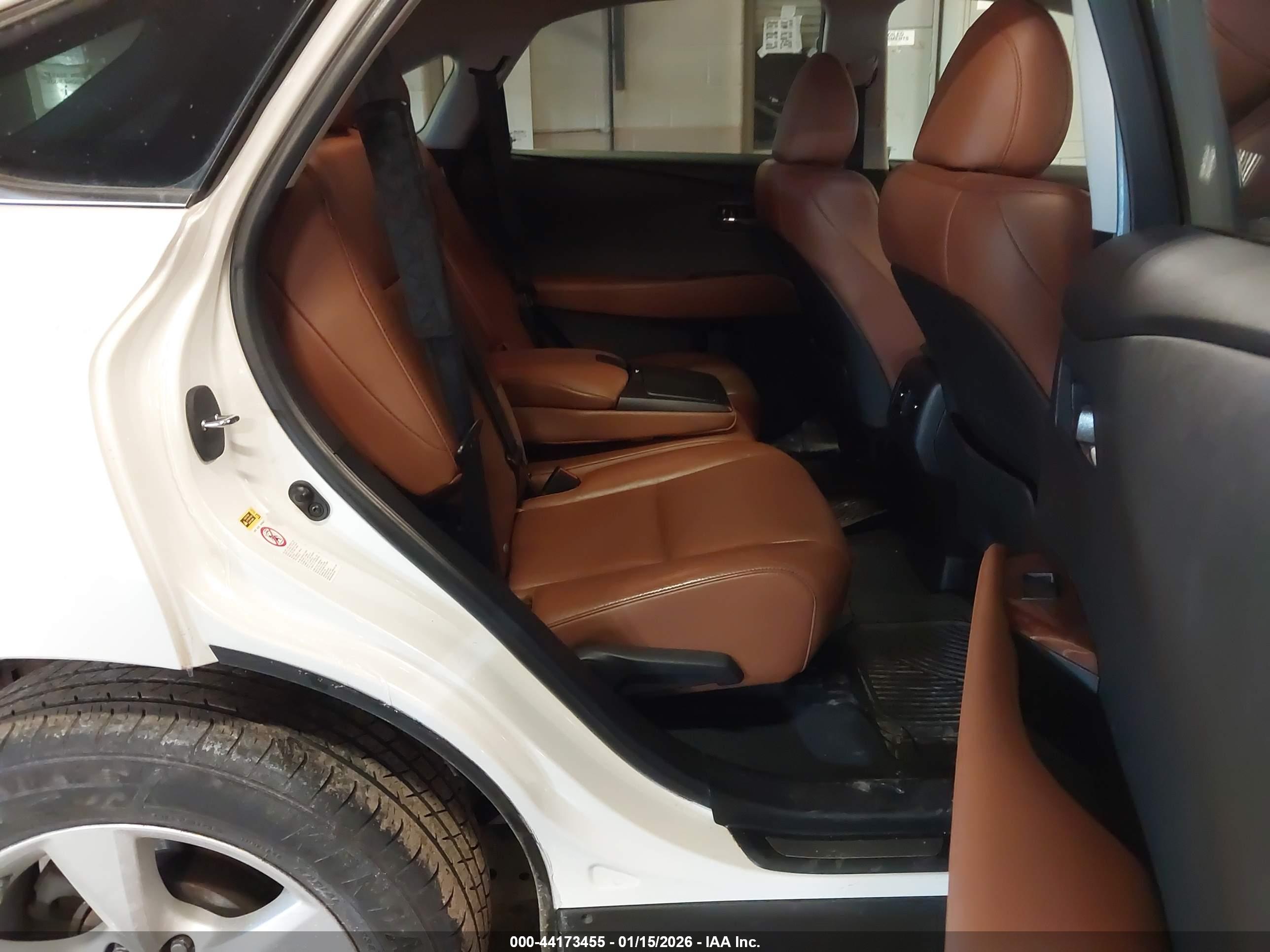 LEXUS RX image 8