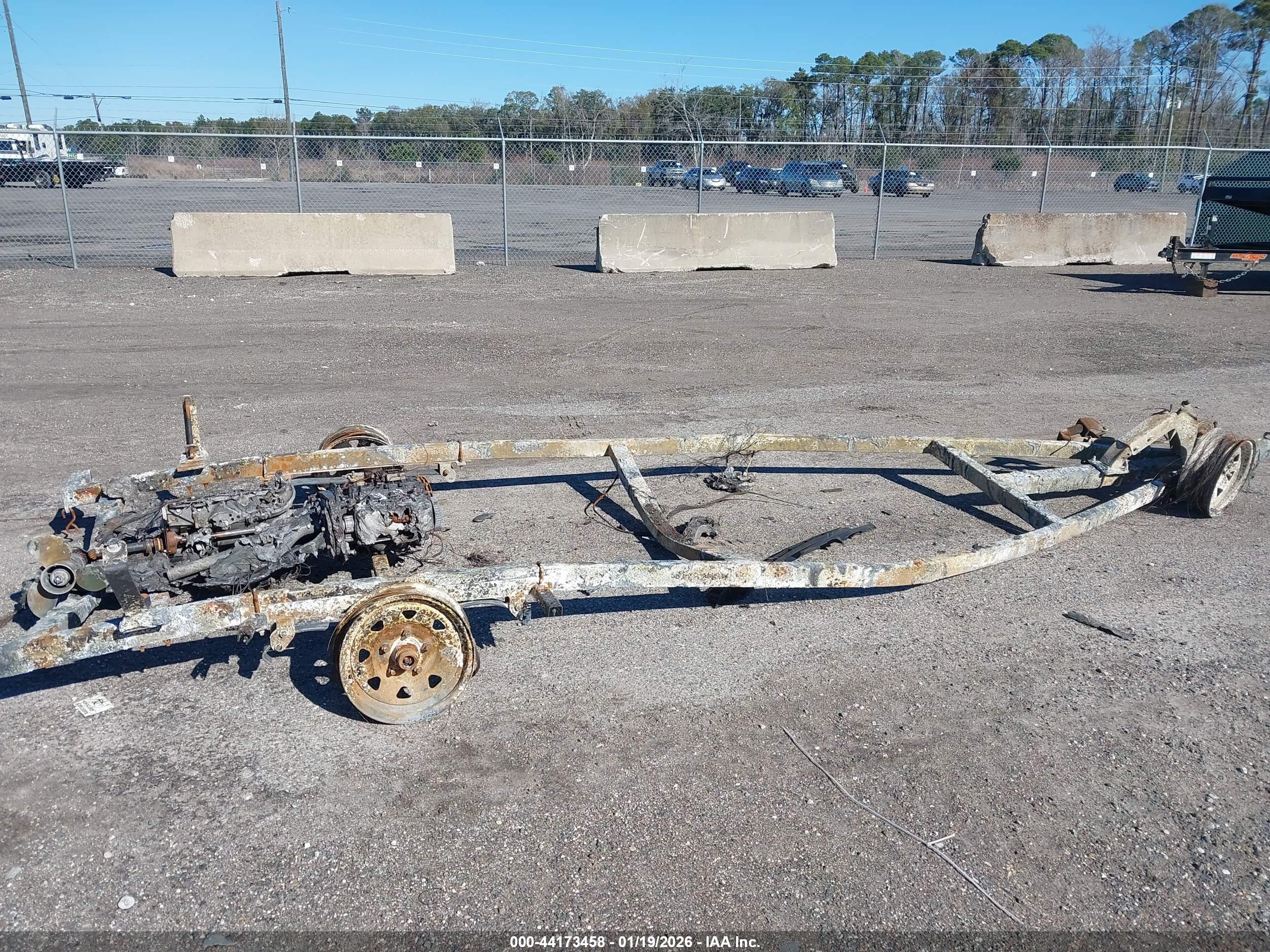 LOWE OTHER image 6