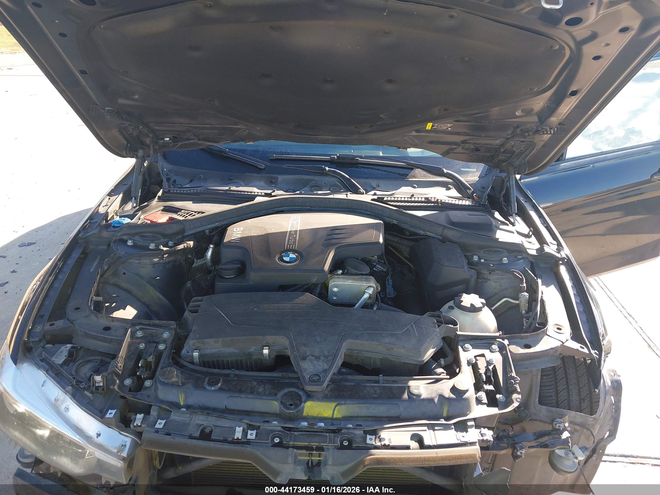 BMW 320I image 10