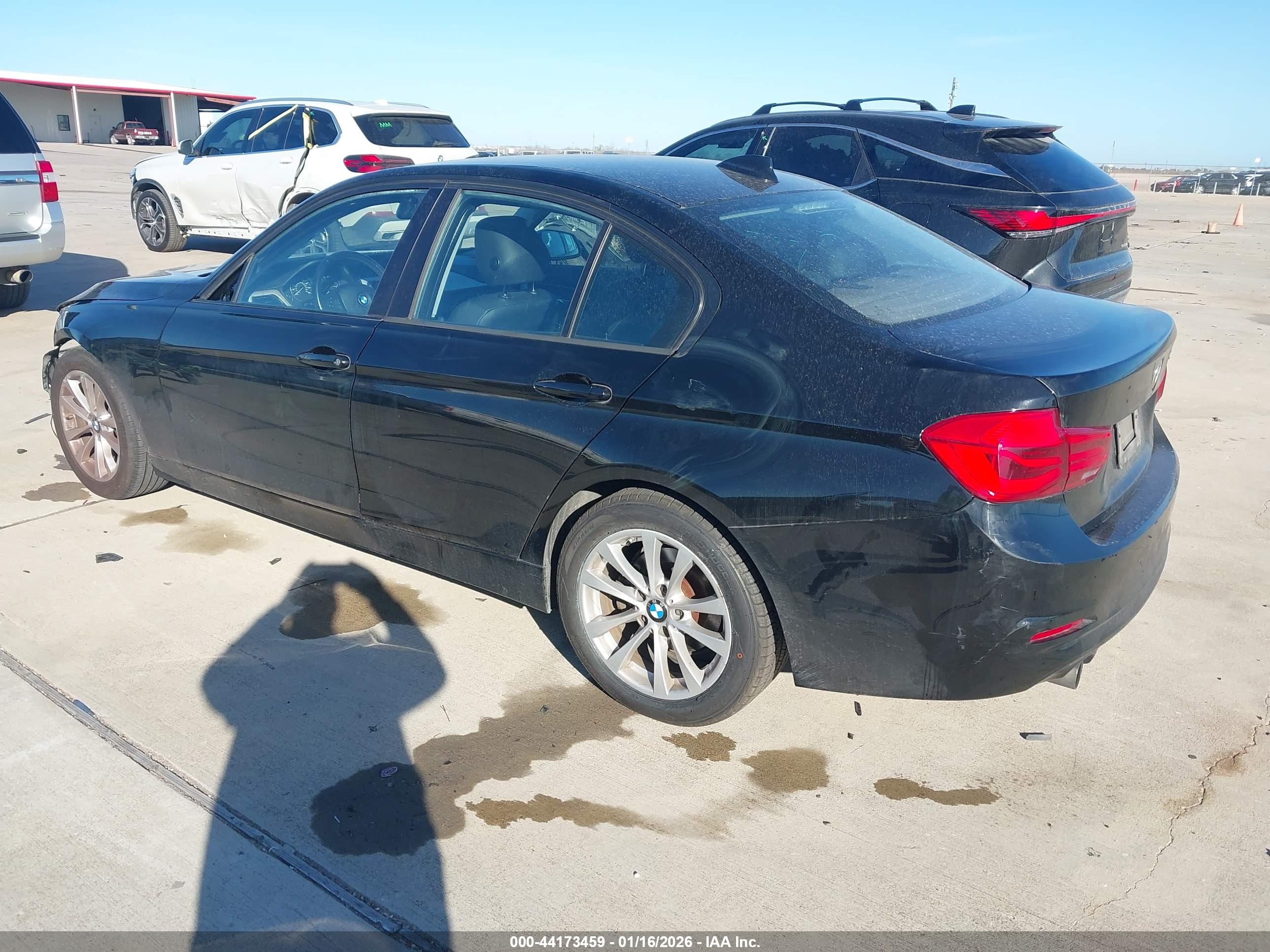 BMW 320I image 3