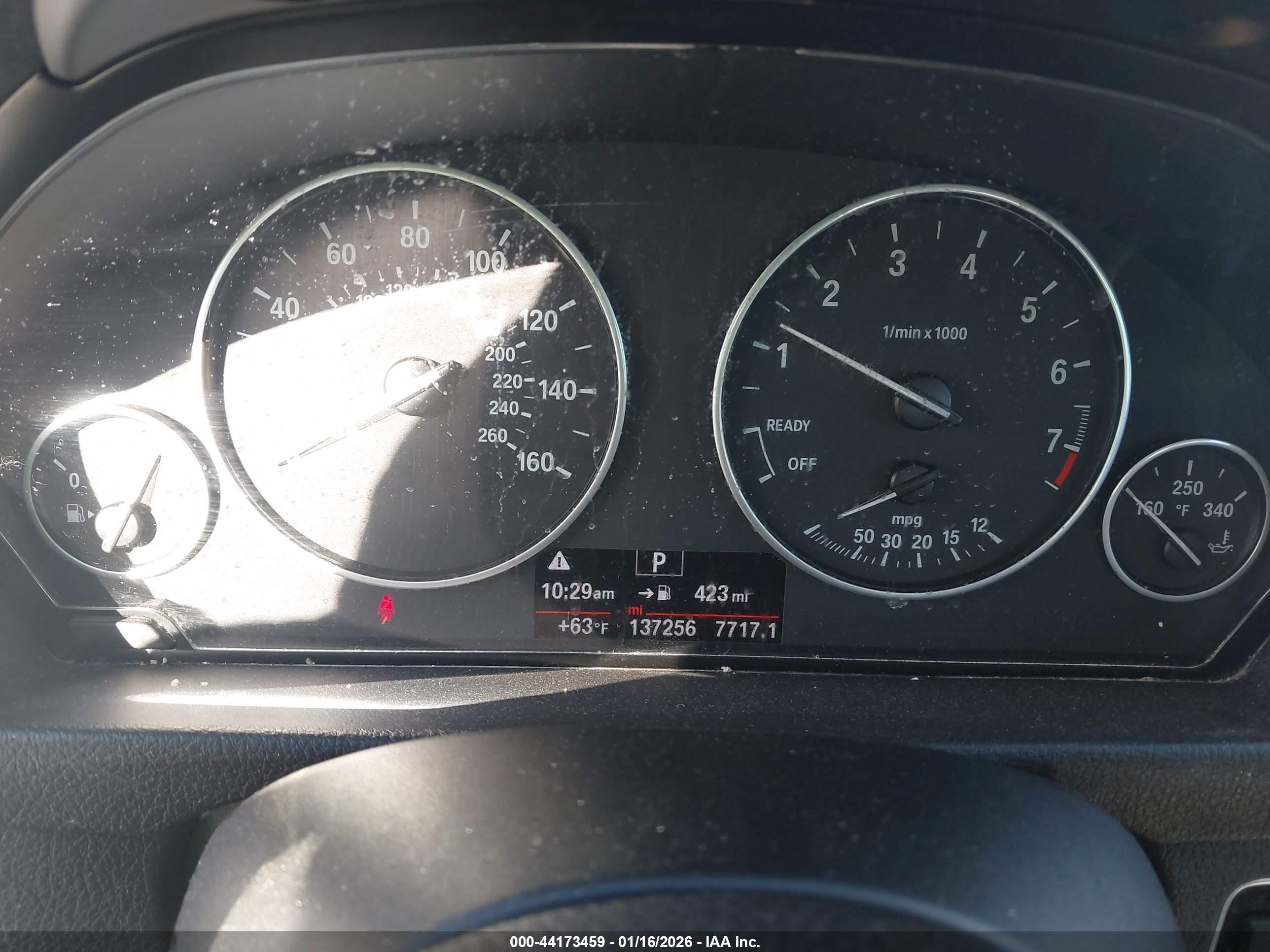 BMW 320I image 7