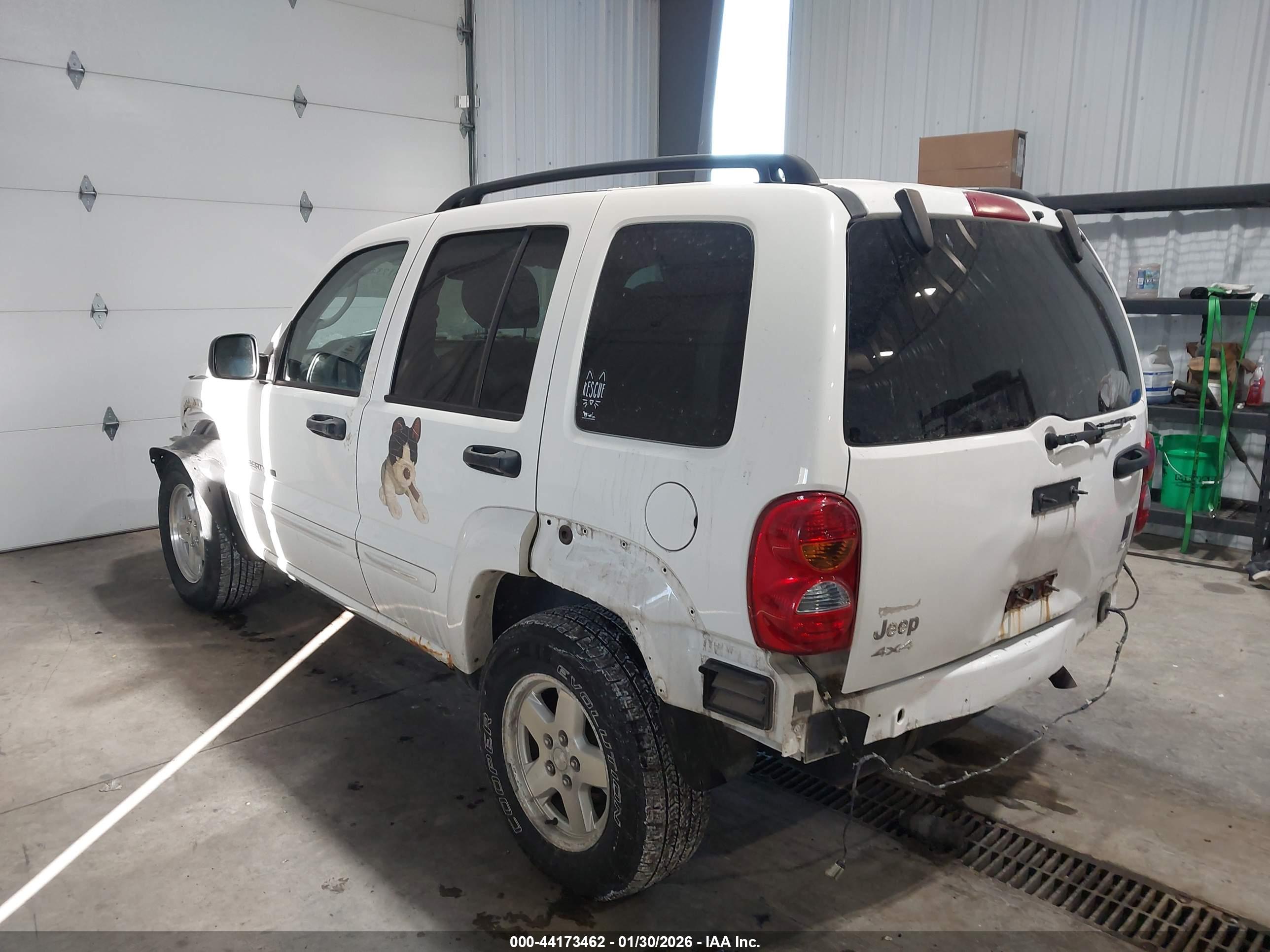 JEEP LIBERTY image 3