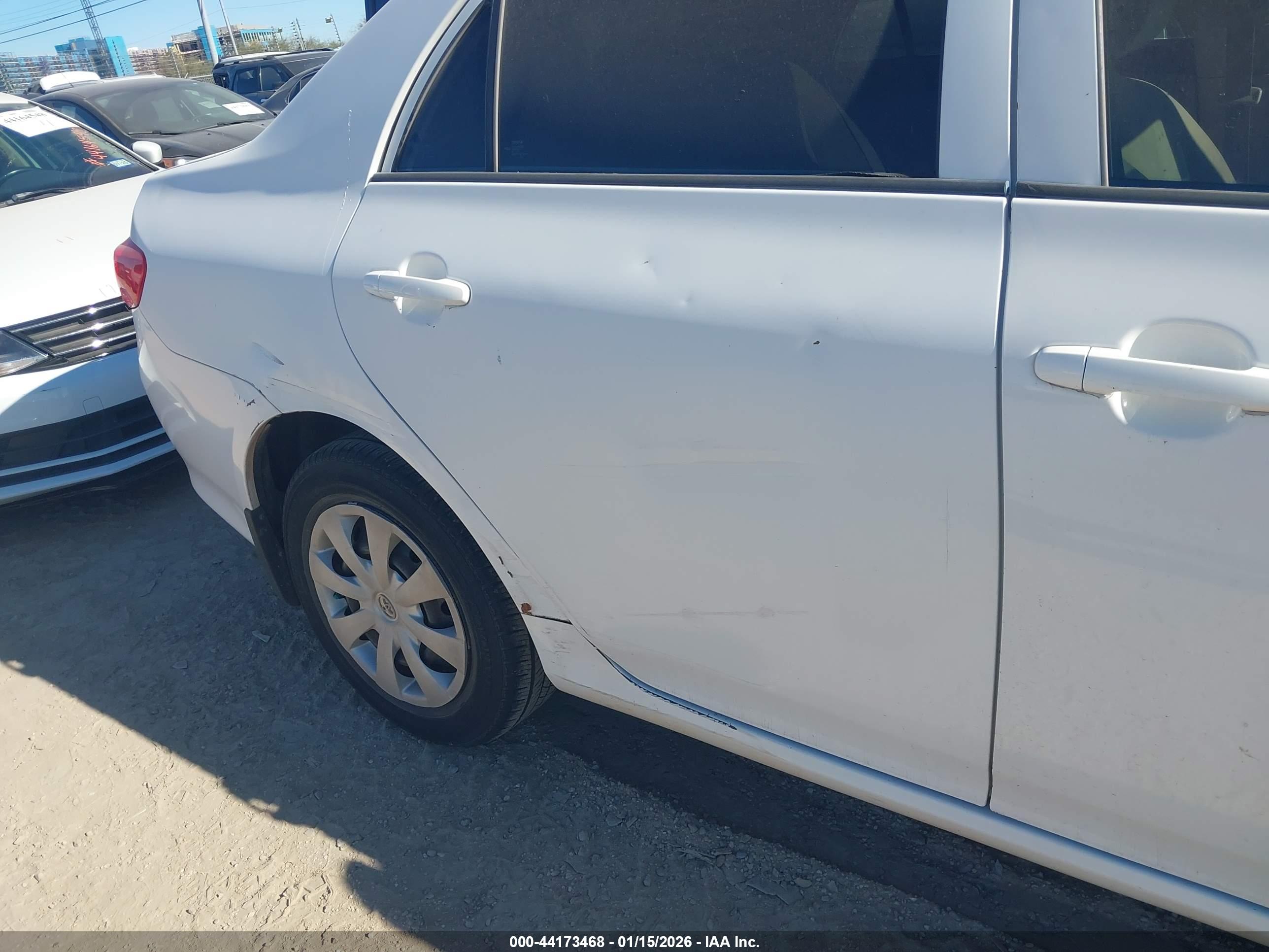 TOYOTA COROLLA image 6