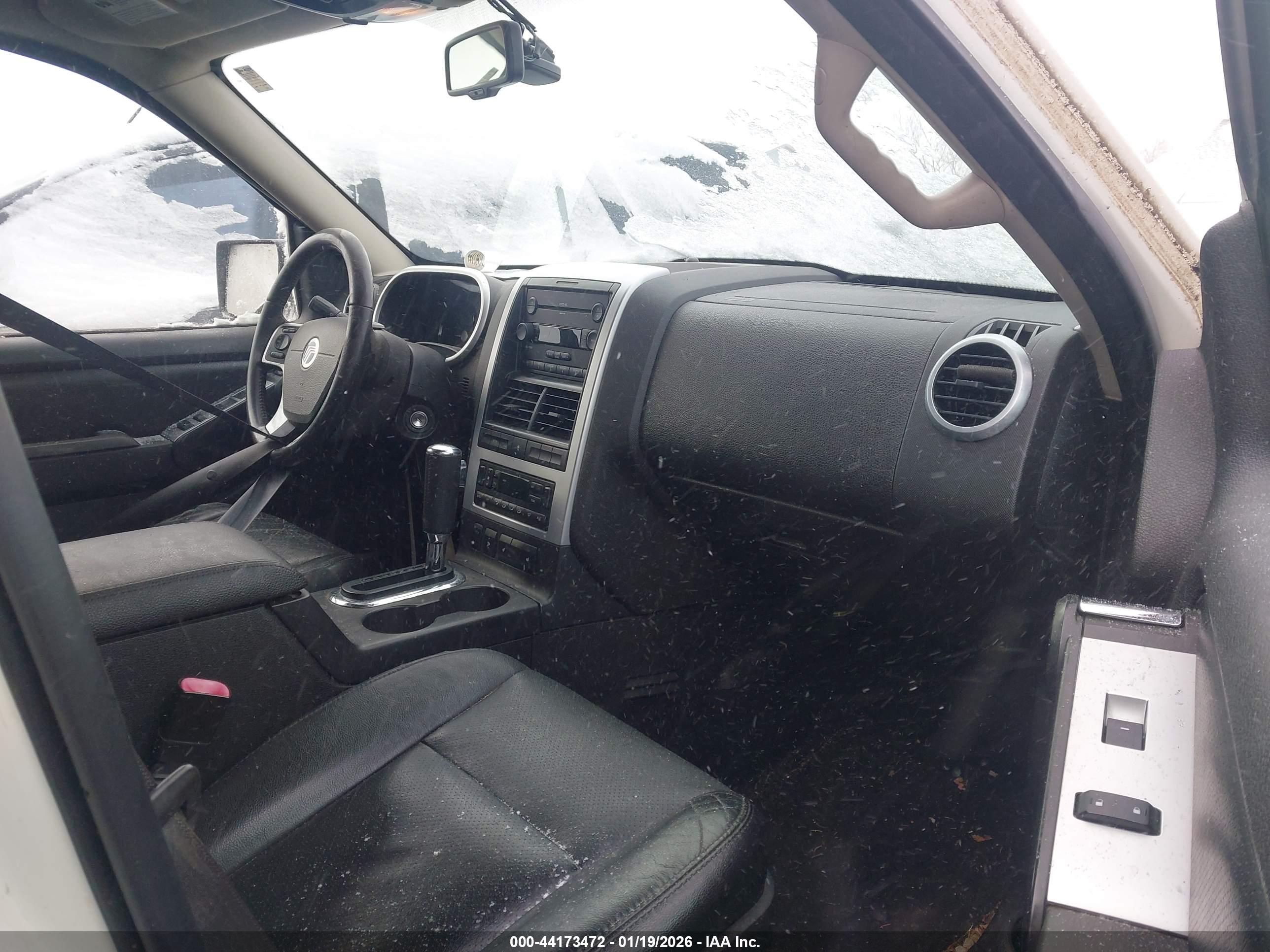 MERCURY MOUNTAINEER image 5