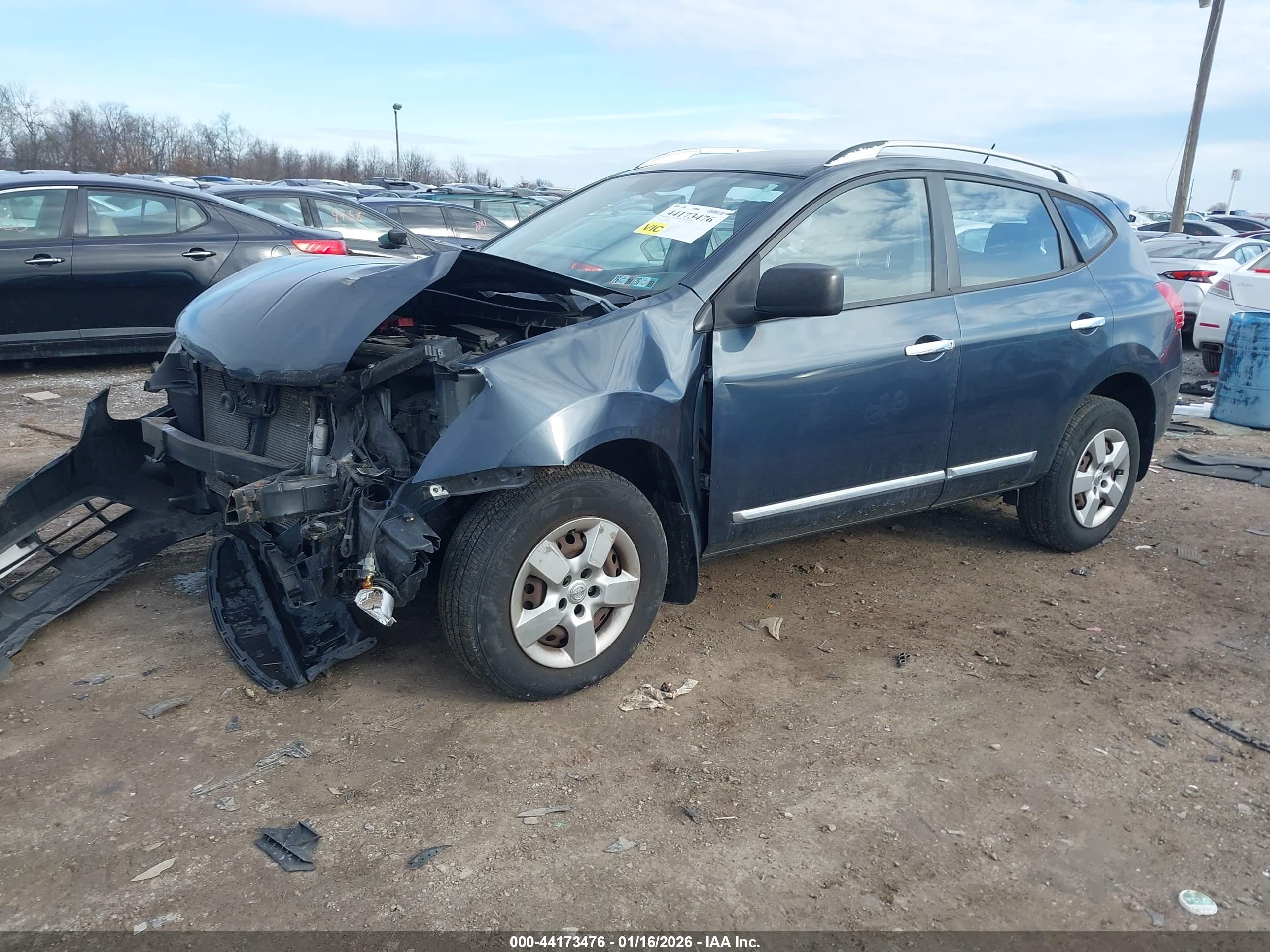 NISSAN ROGUE image 2