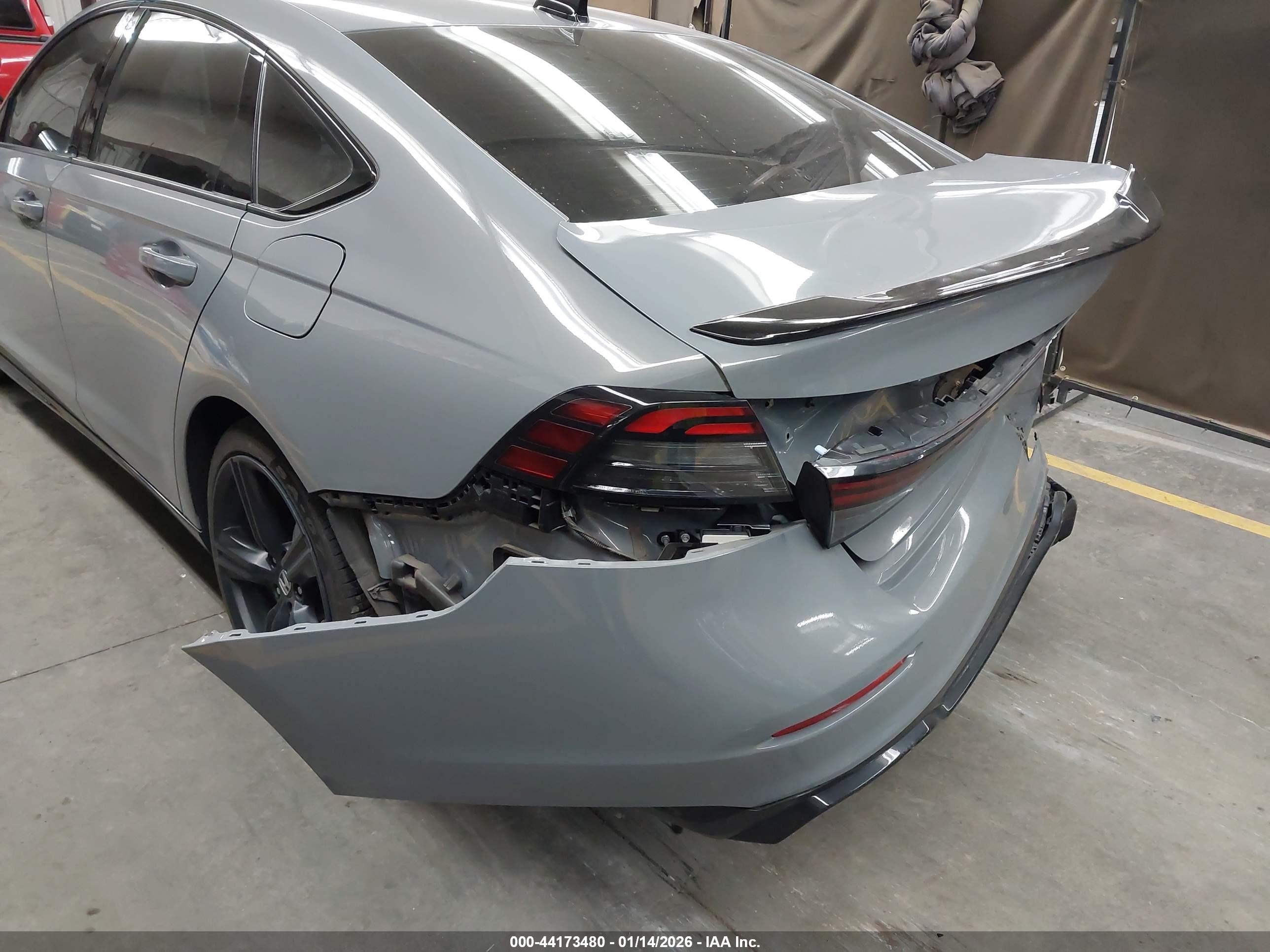 HONDA ACCORD image 6