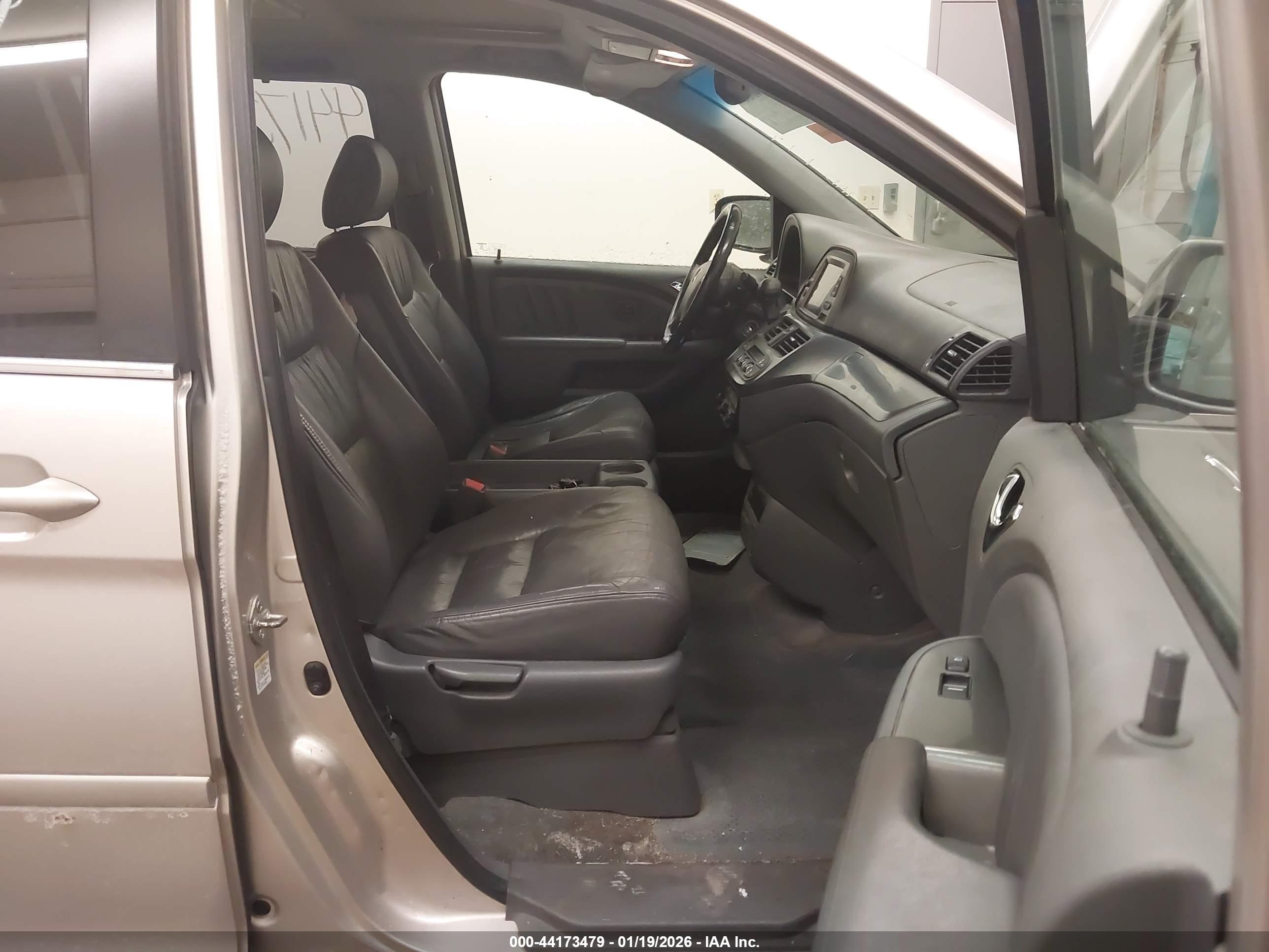 HONDA ODYSSEY image 5