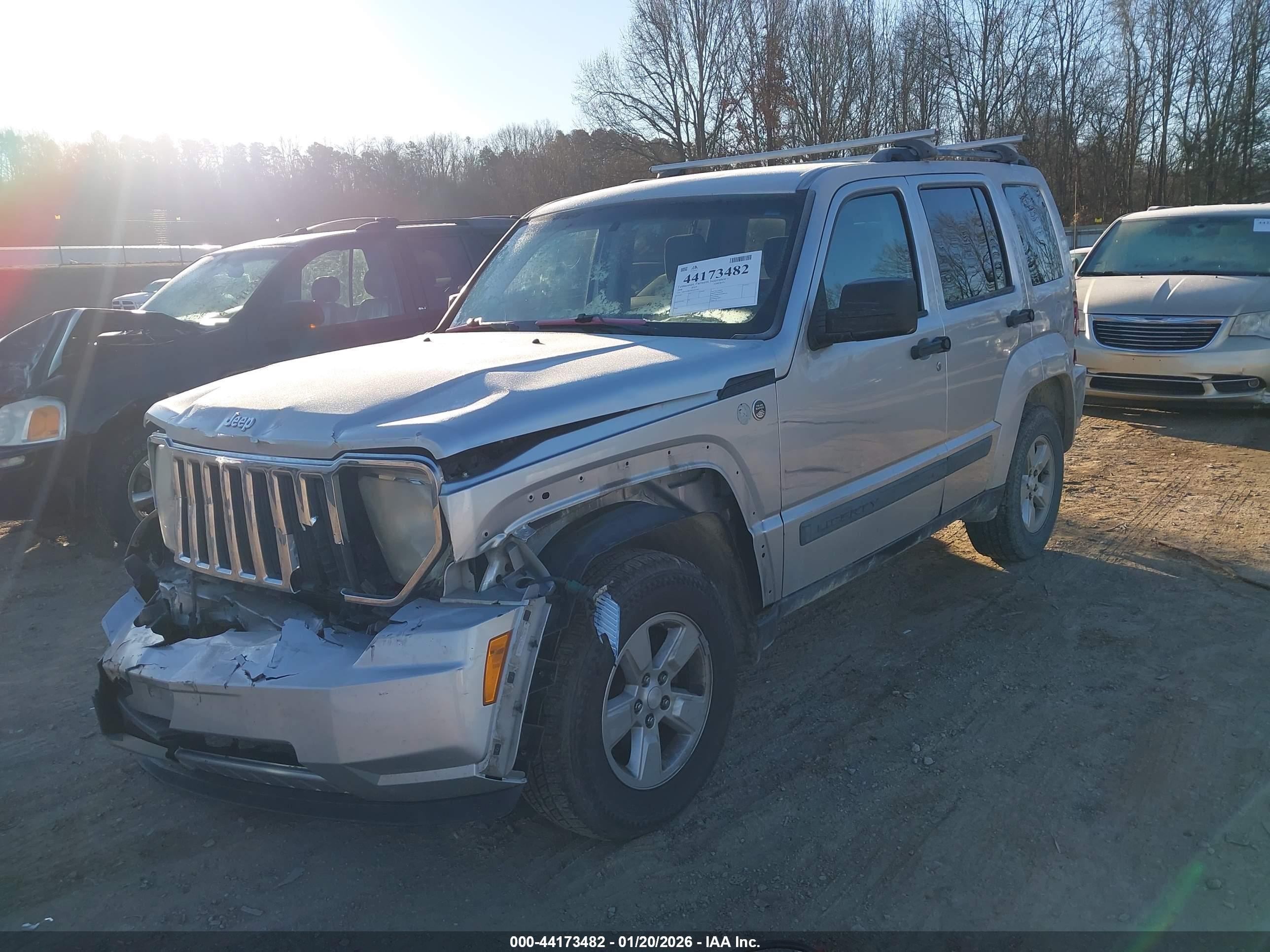 JEEP LIBERTY image 2