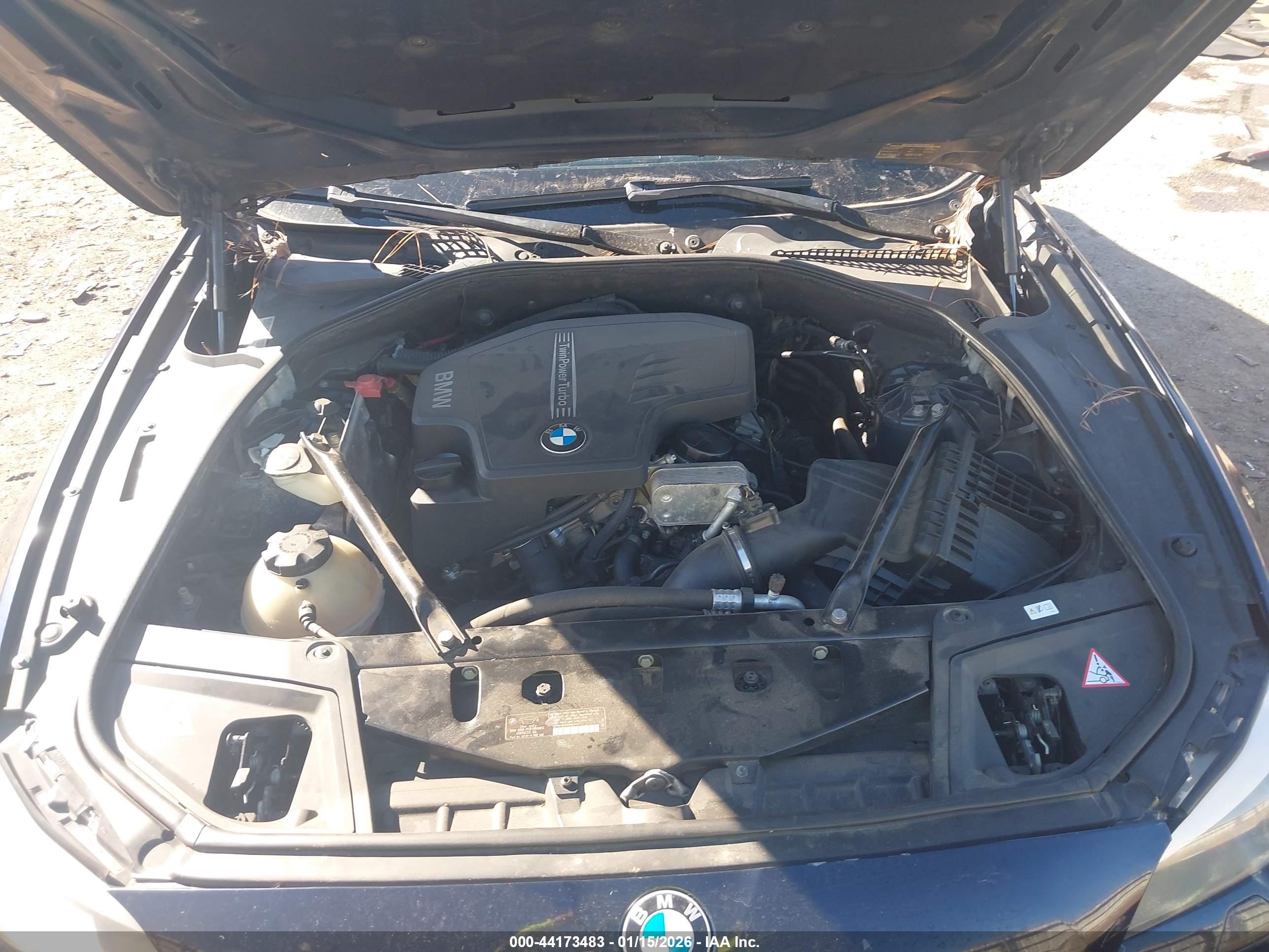 BMW 528I image 10