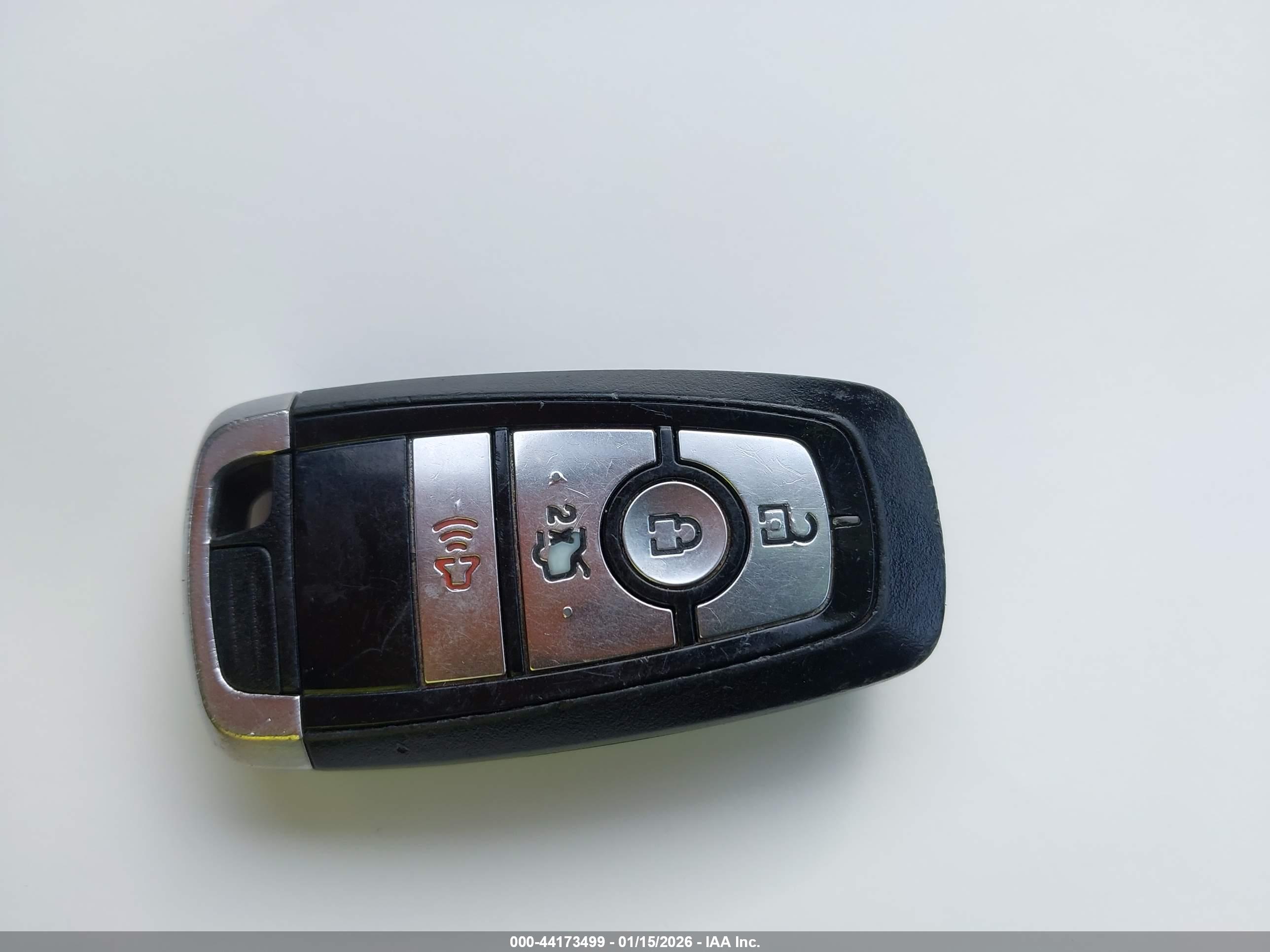 FORD FUSION image 11