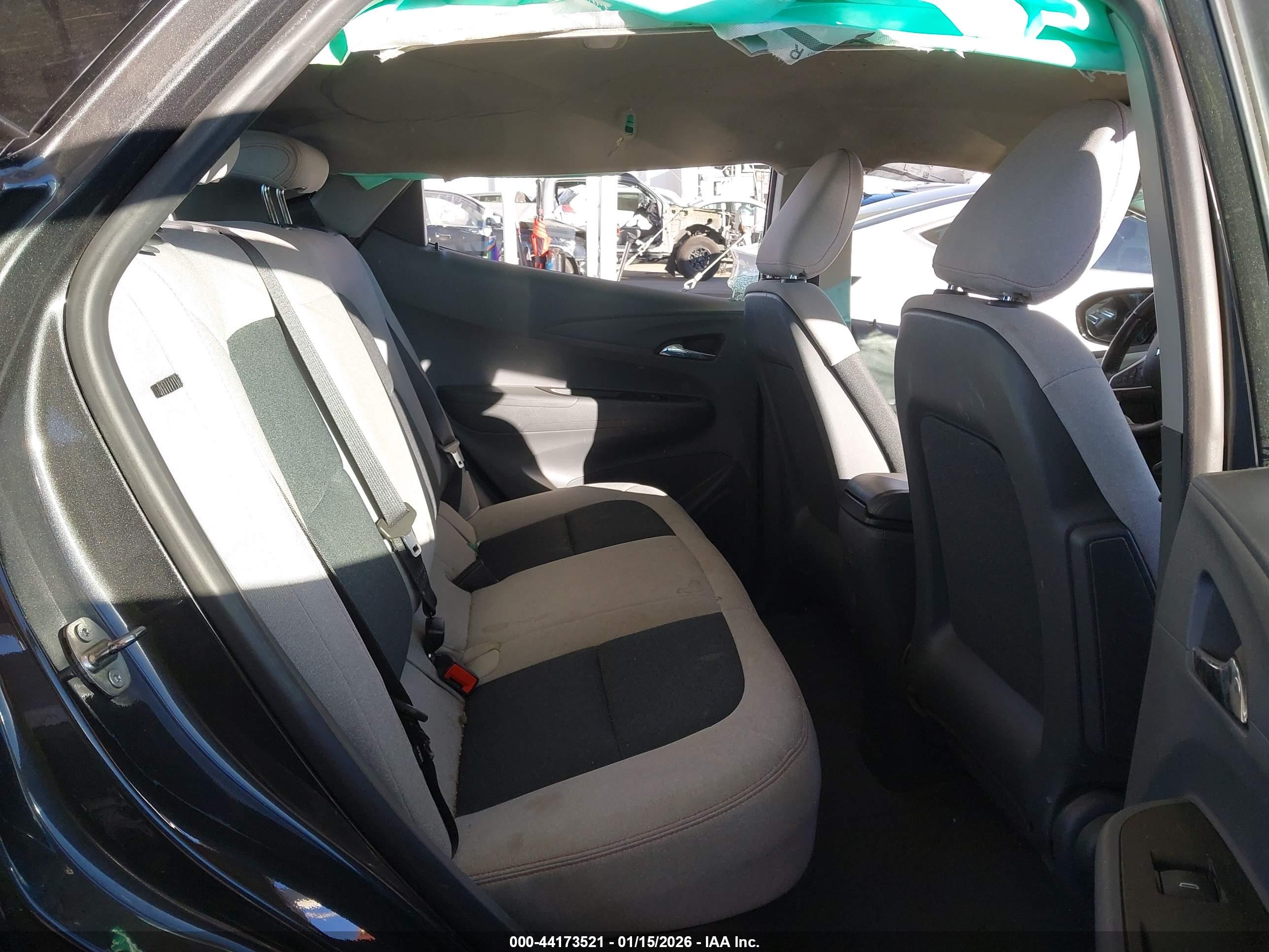 CHEVROLET BOLT image 8